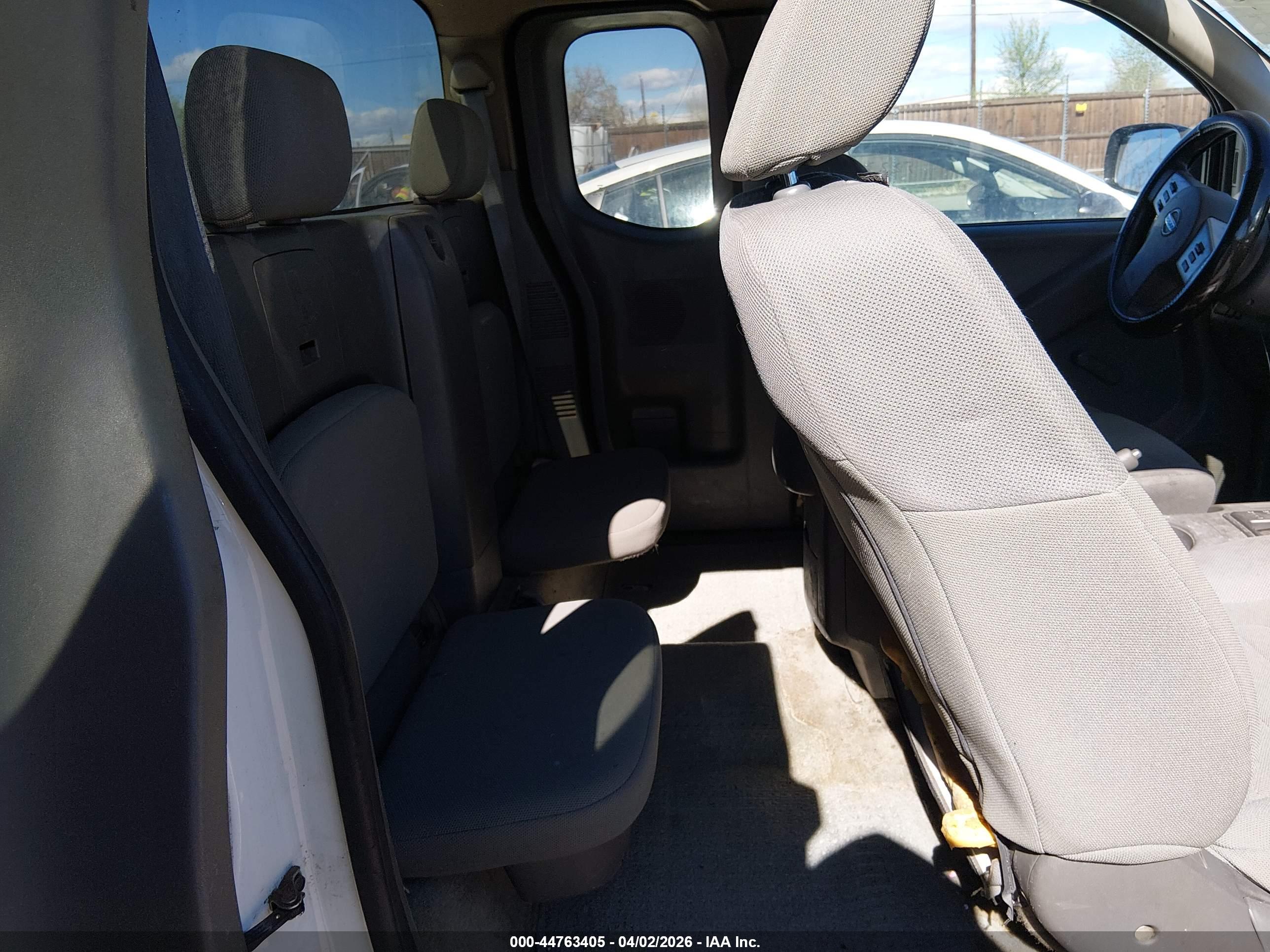NISSAN FRONTIER image 8