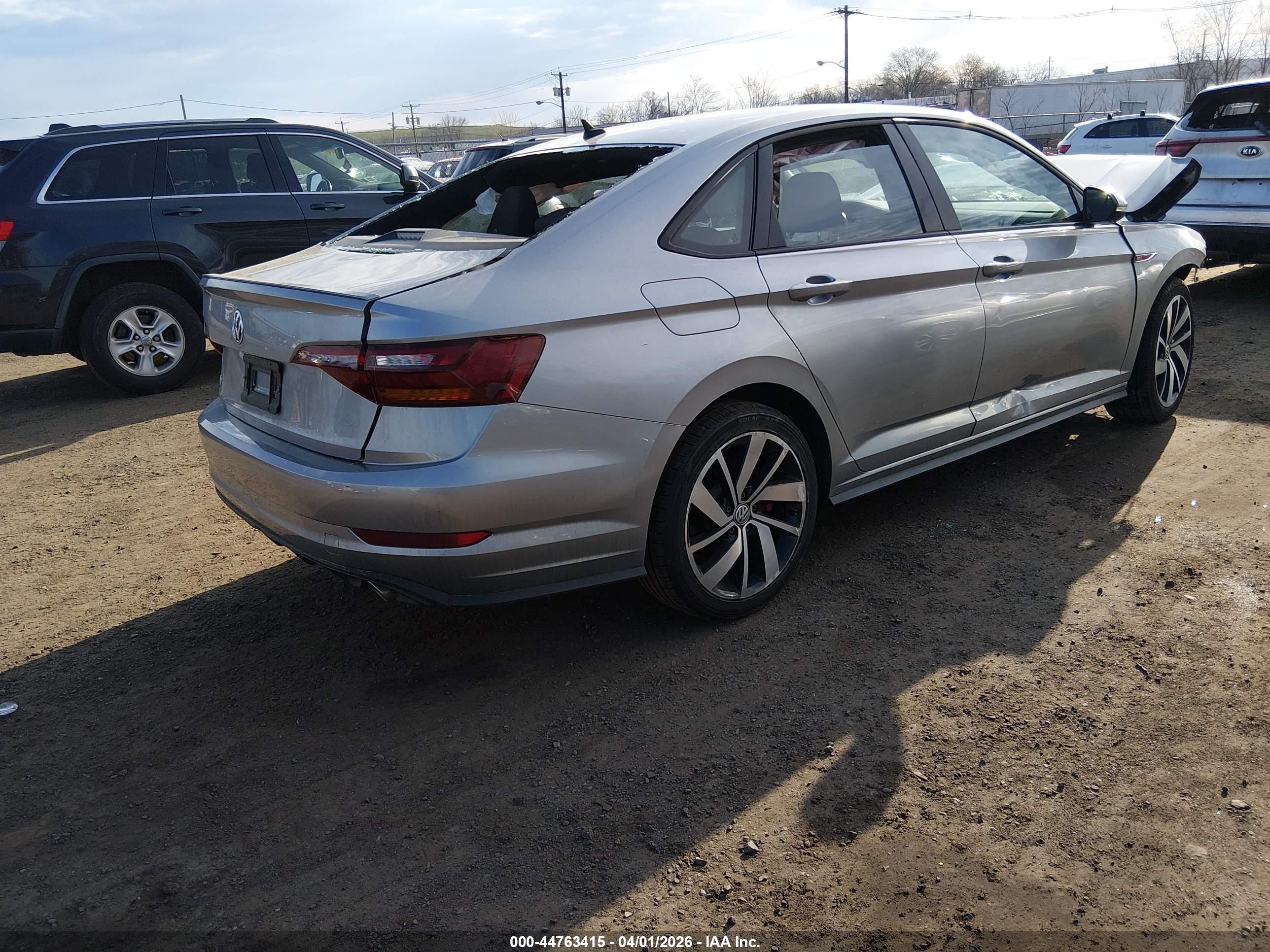 VOLKSWAGEN JETTA image 4