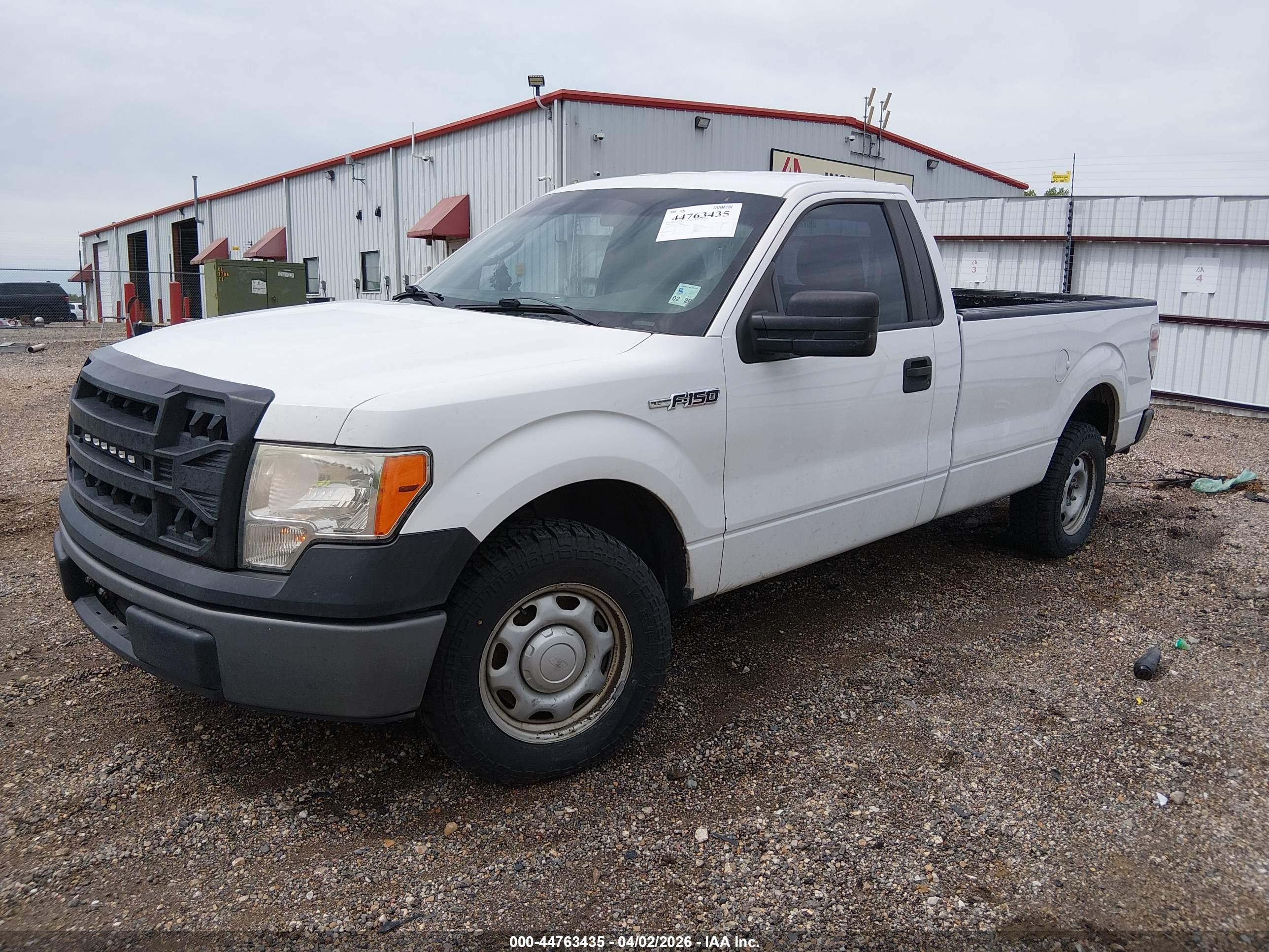 FORD F-150 image 2