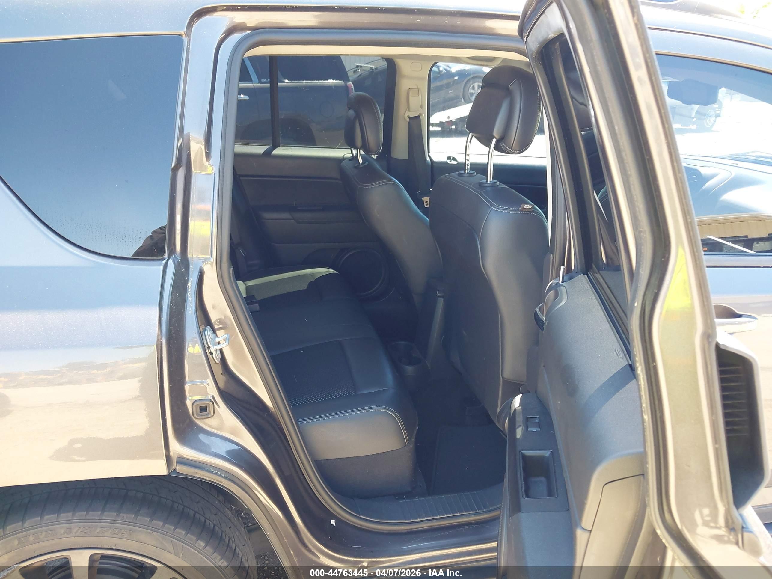 JEEP COMPASS image 8