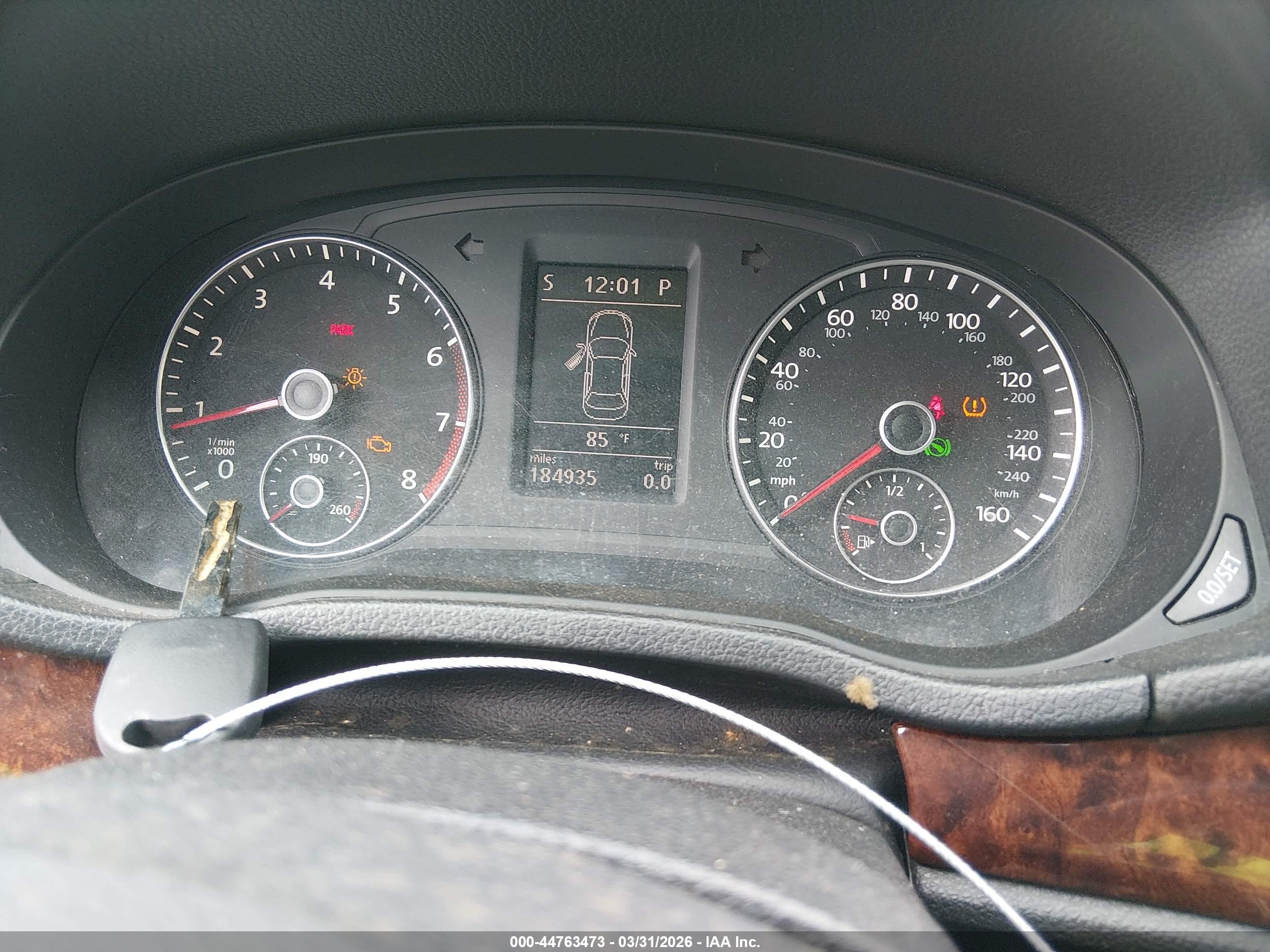 VOLKSWAGEN PASSAT image 7