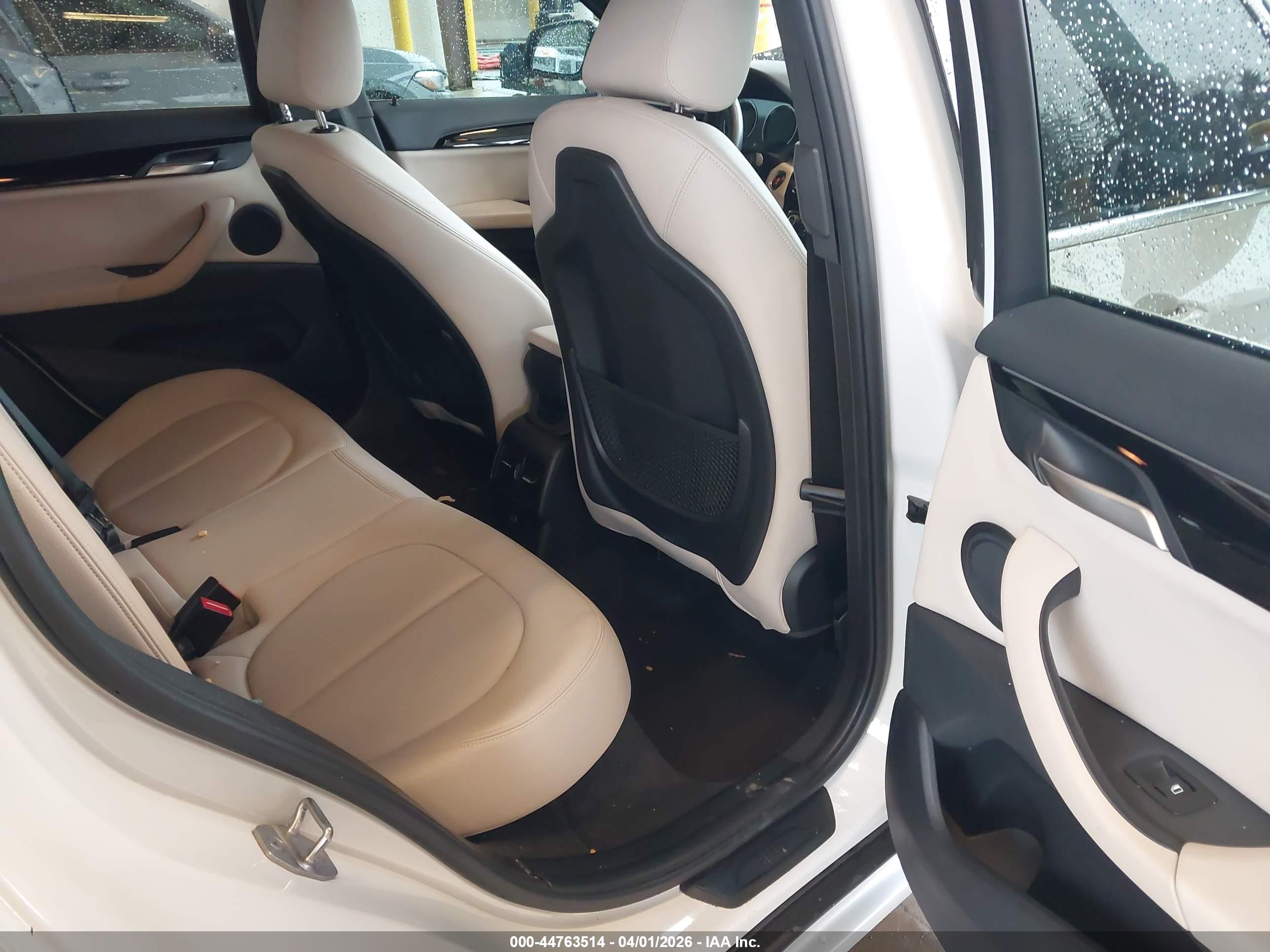 BMW X1 image 8