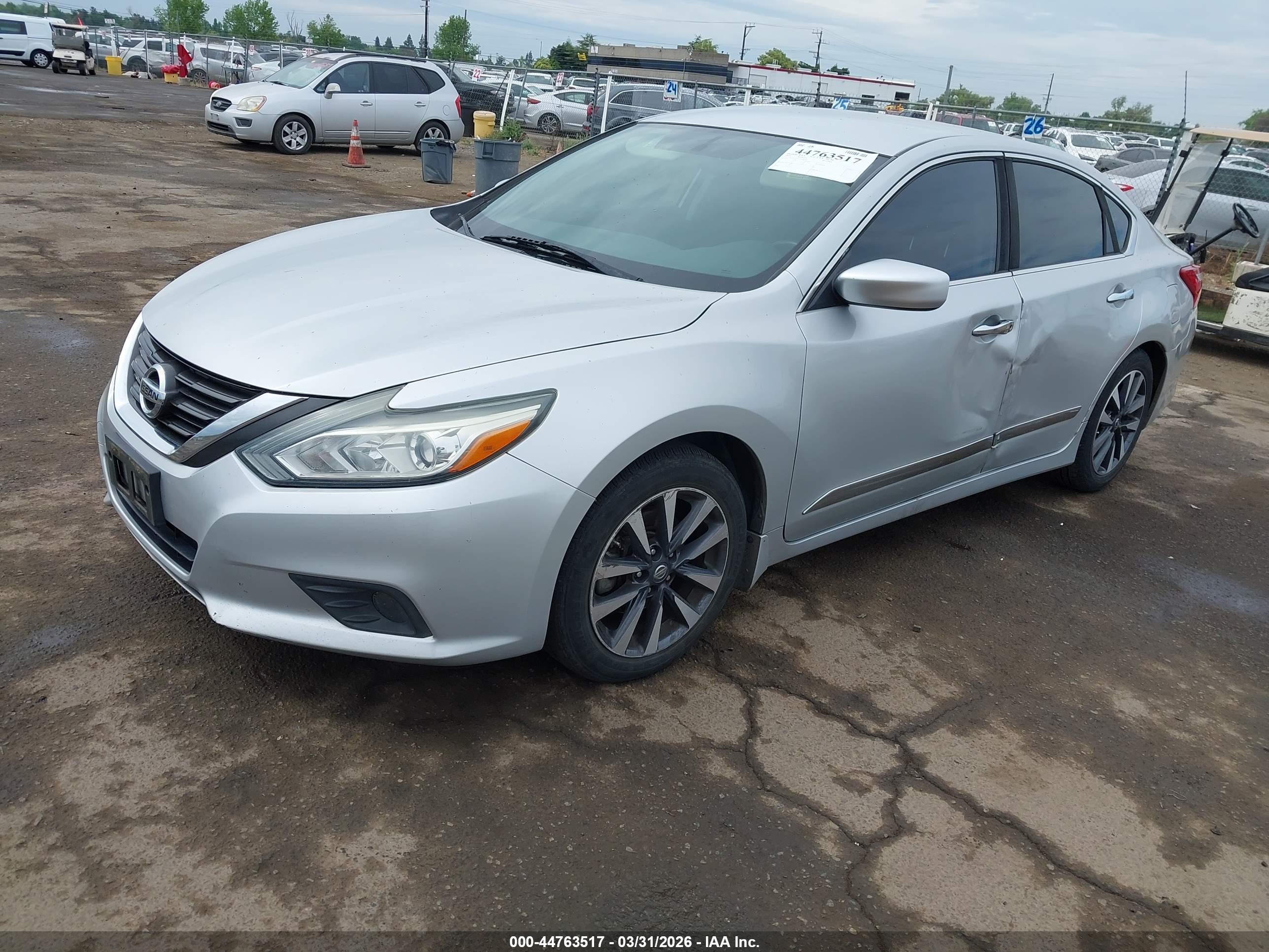 NISSAN ALTIMA image 2
