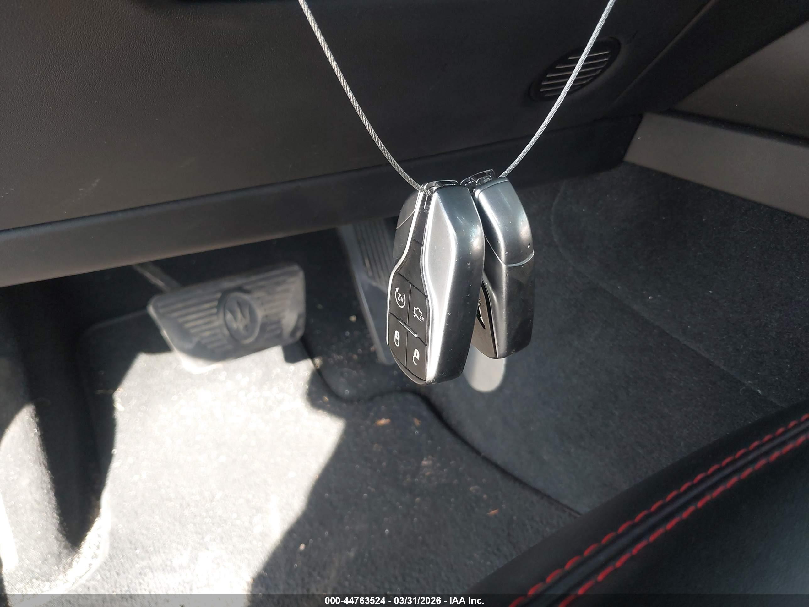 MASERATI LEVANTE image 11