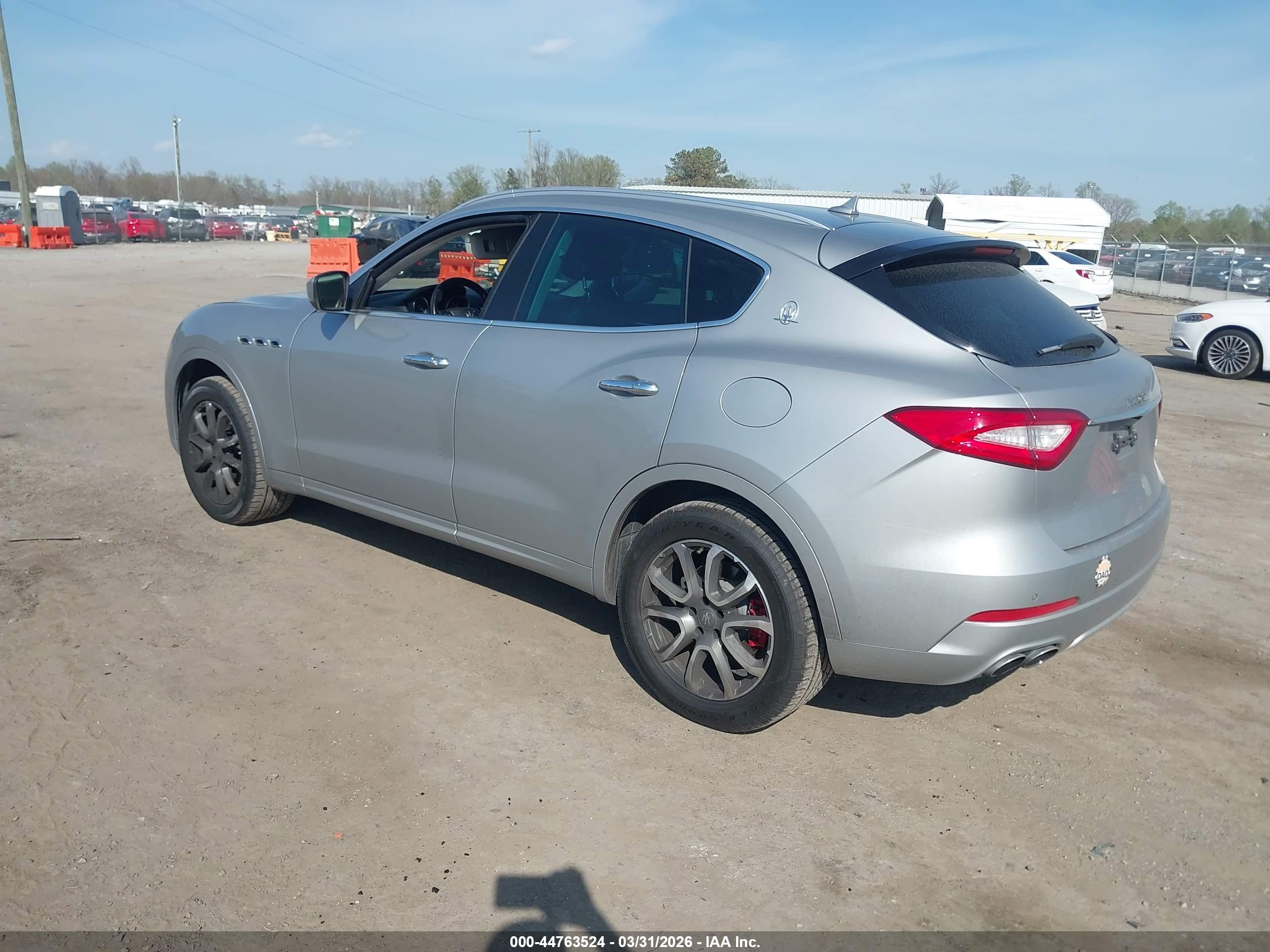 MASERATI LEVANTE image 3