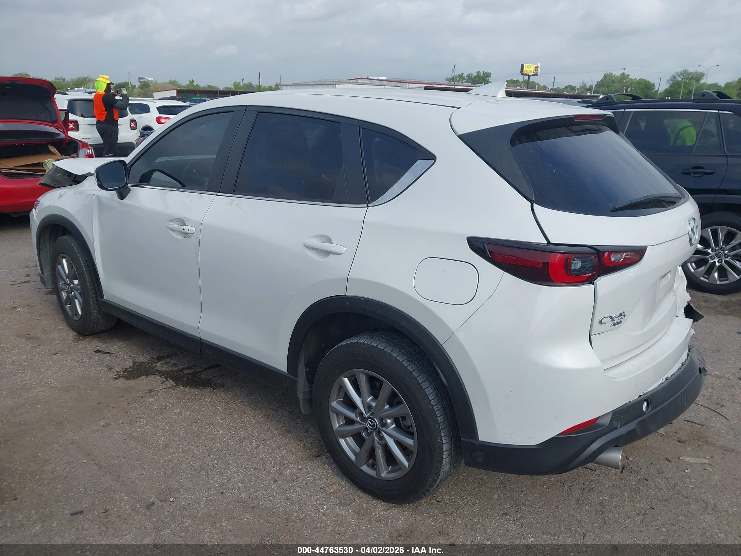 MAZDA CX-5 image 3