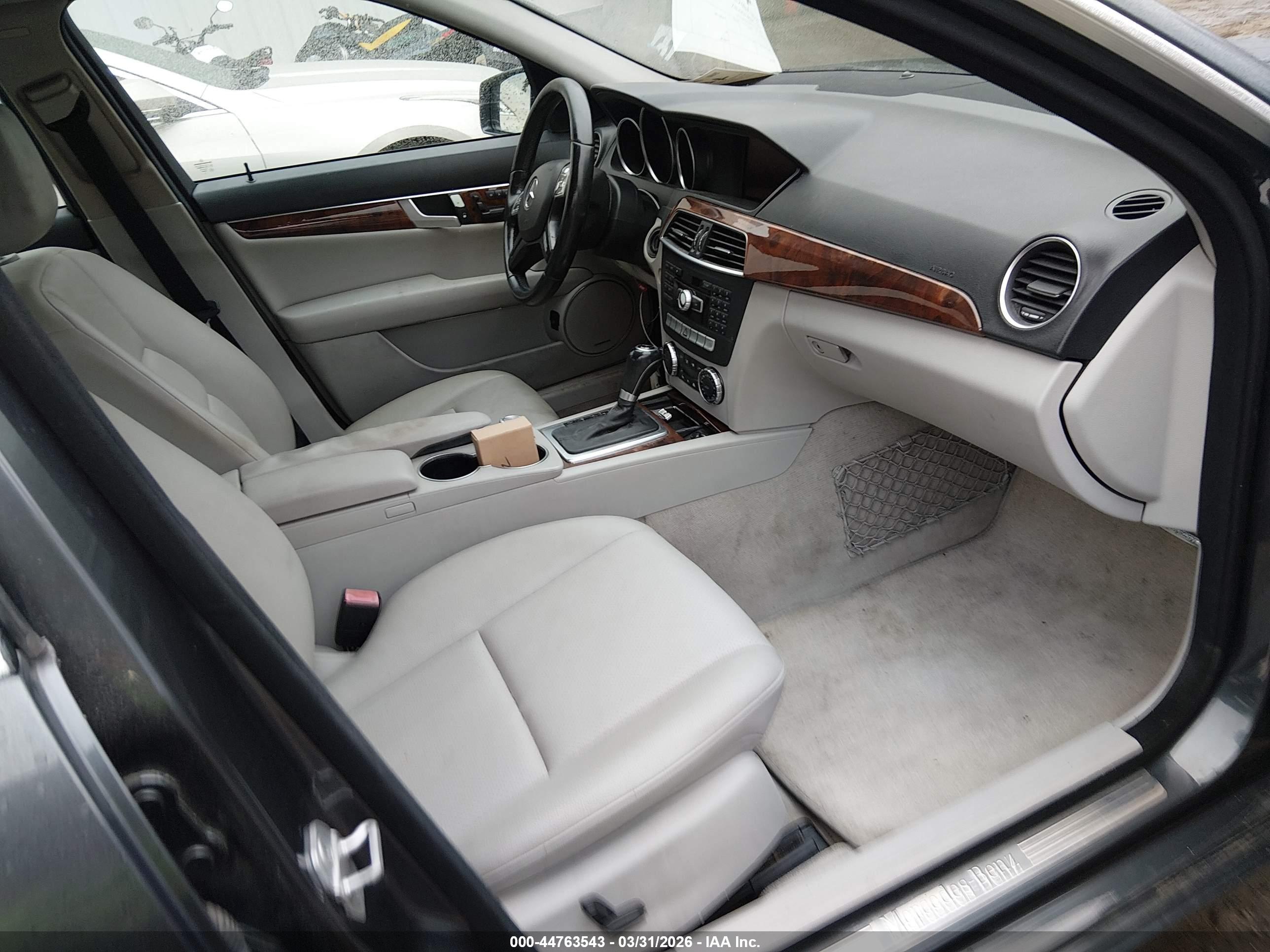 MERCEDES-BENZ C image 5
