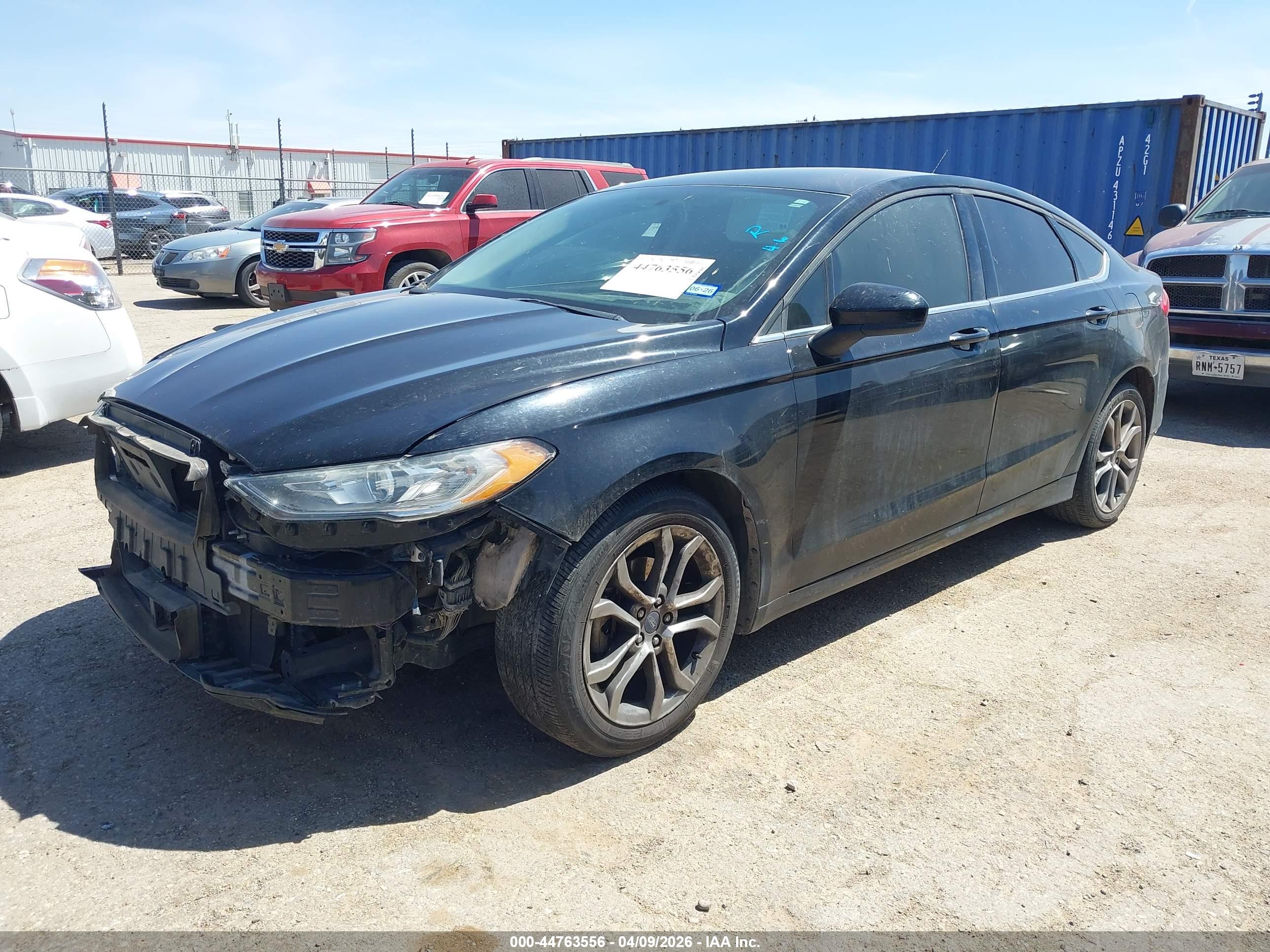 FORD FUSION image 2