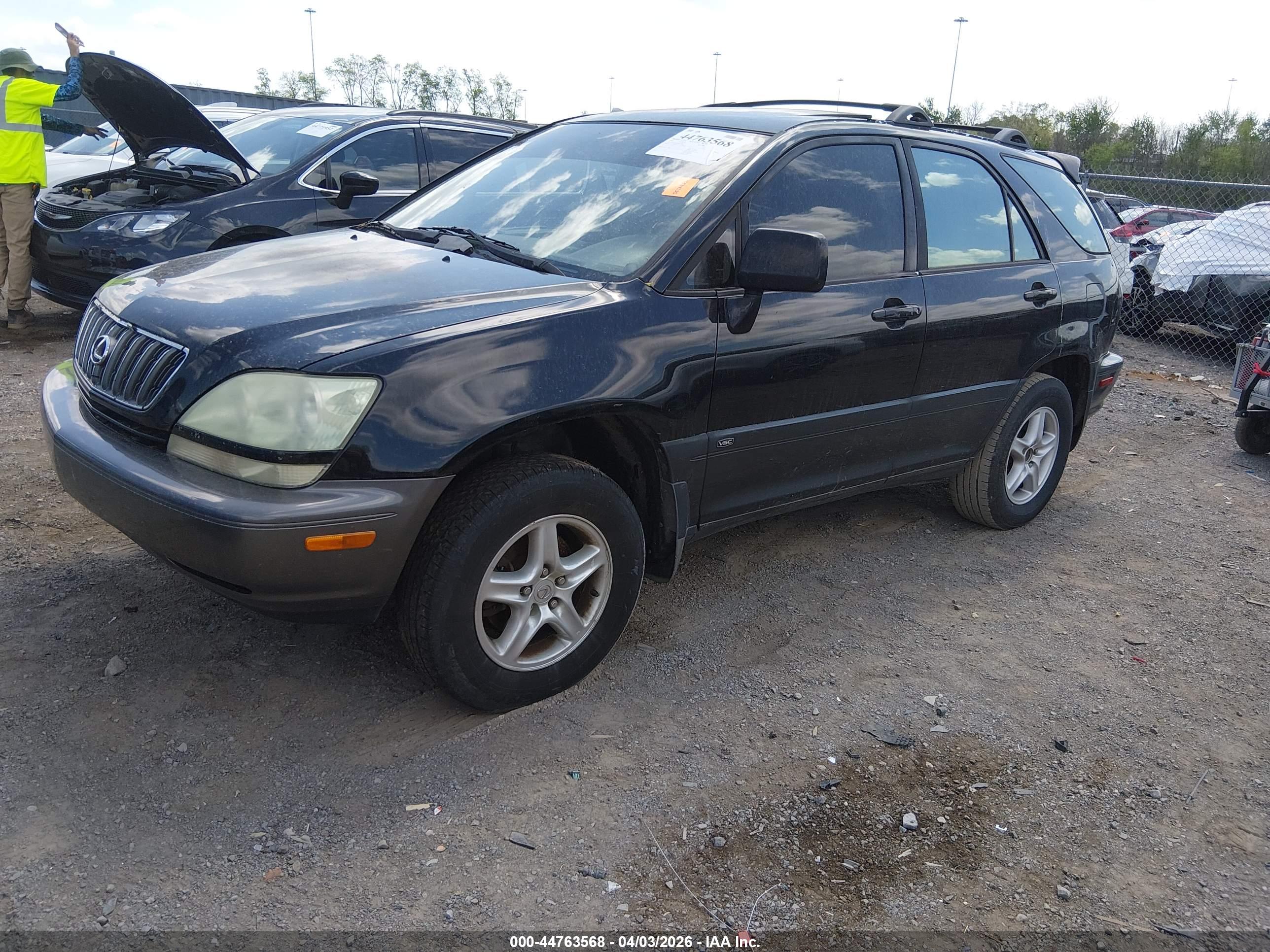LEXUS RX image 2