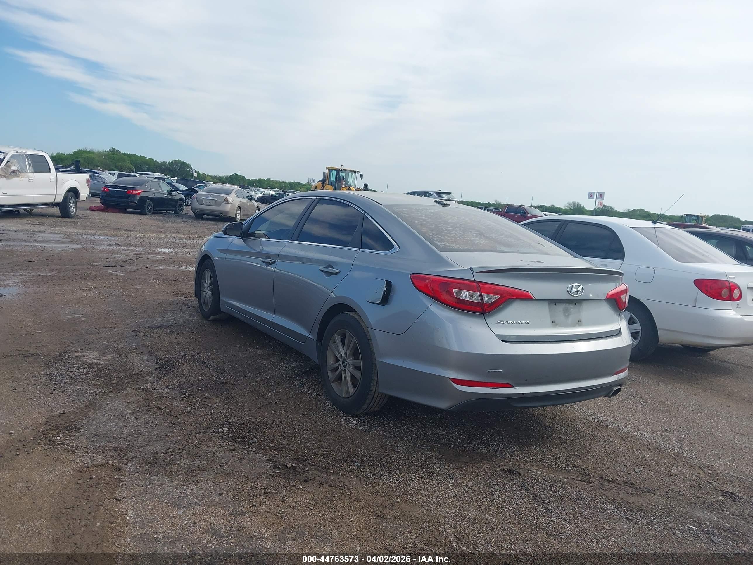 HYUNDAI SONATA image 3