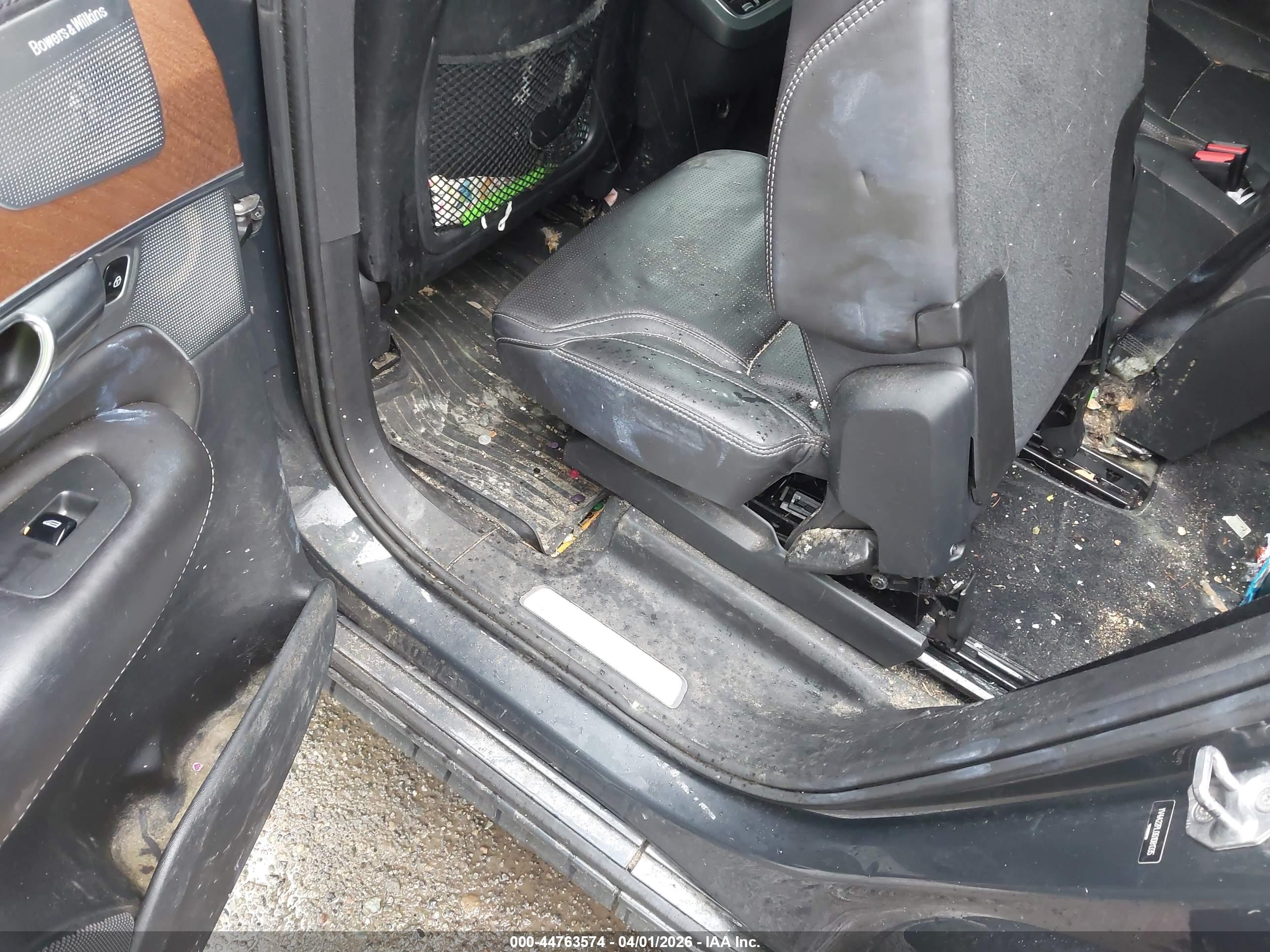 VOLVO XC90 image 6
