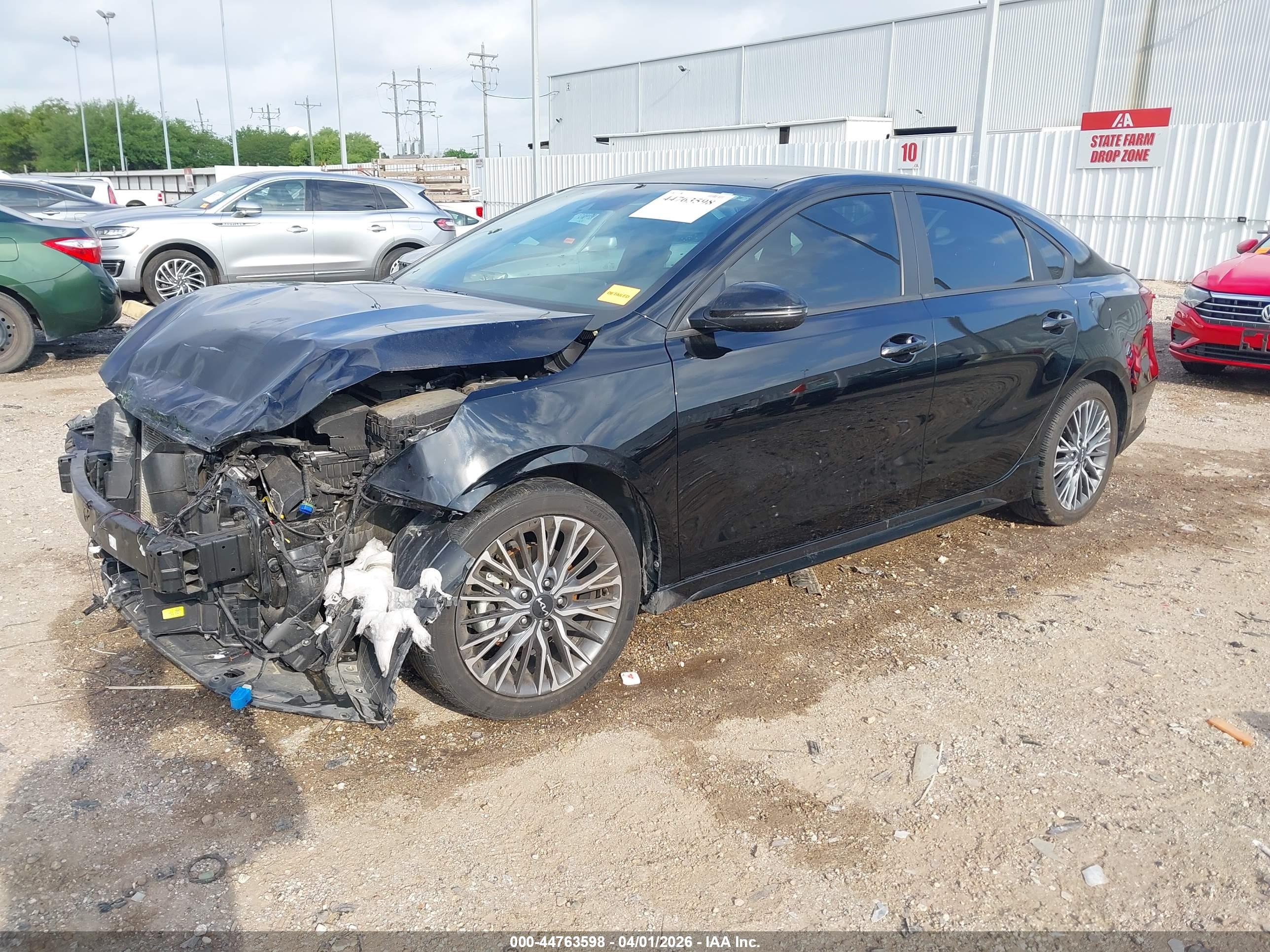 KIA FORTE image 2
