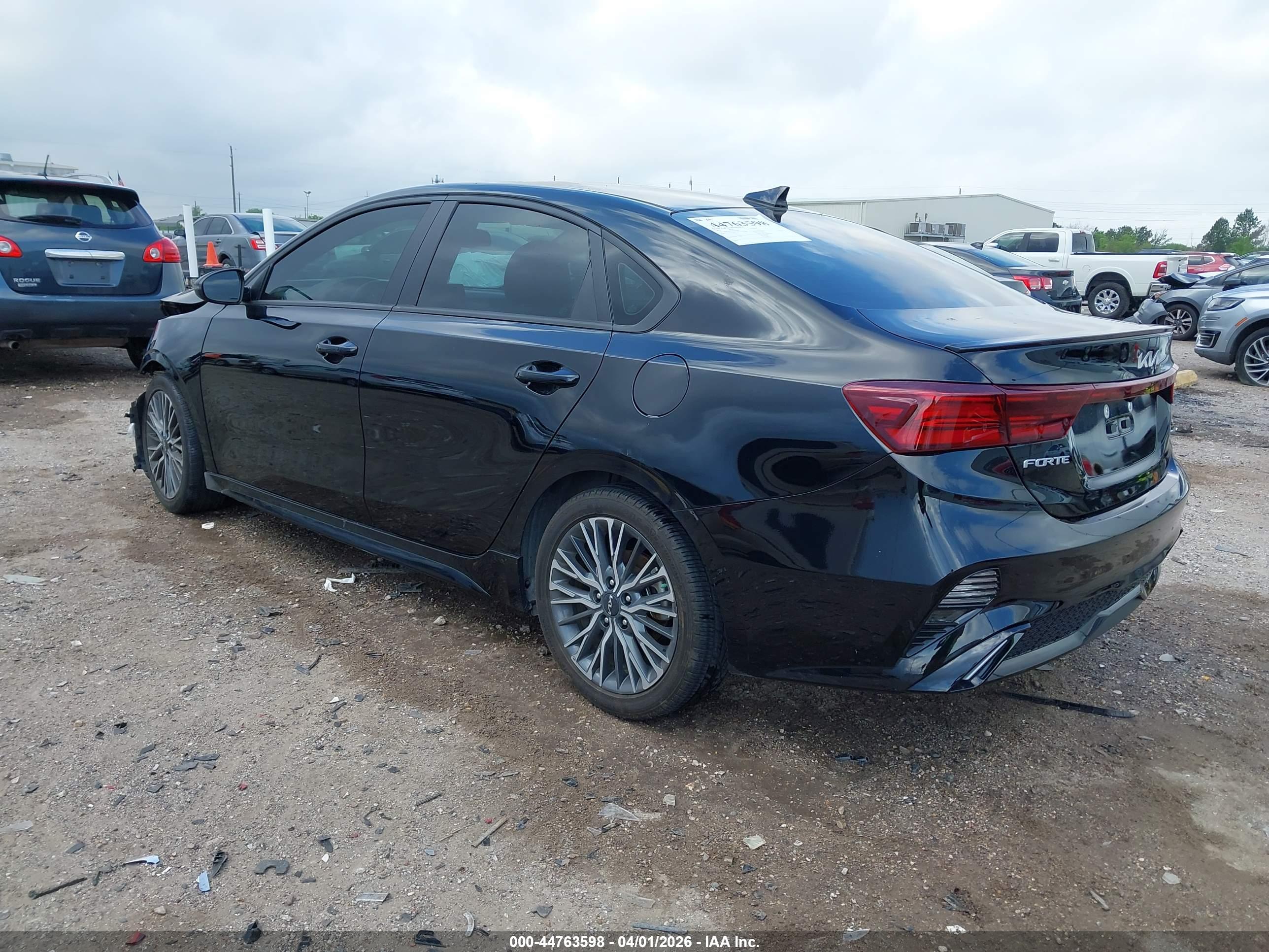 KIA FORTE image 3