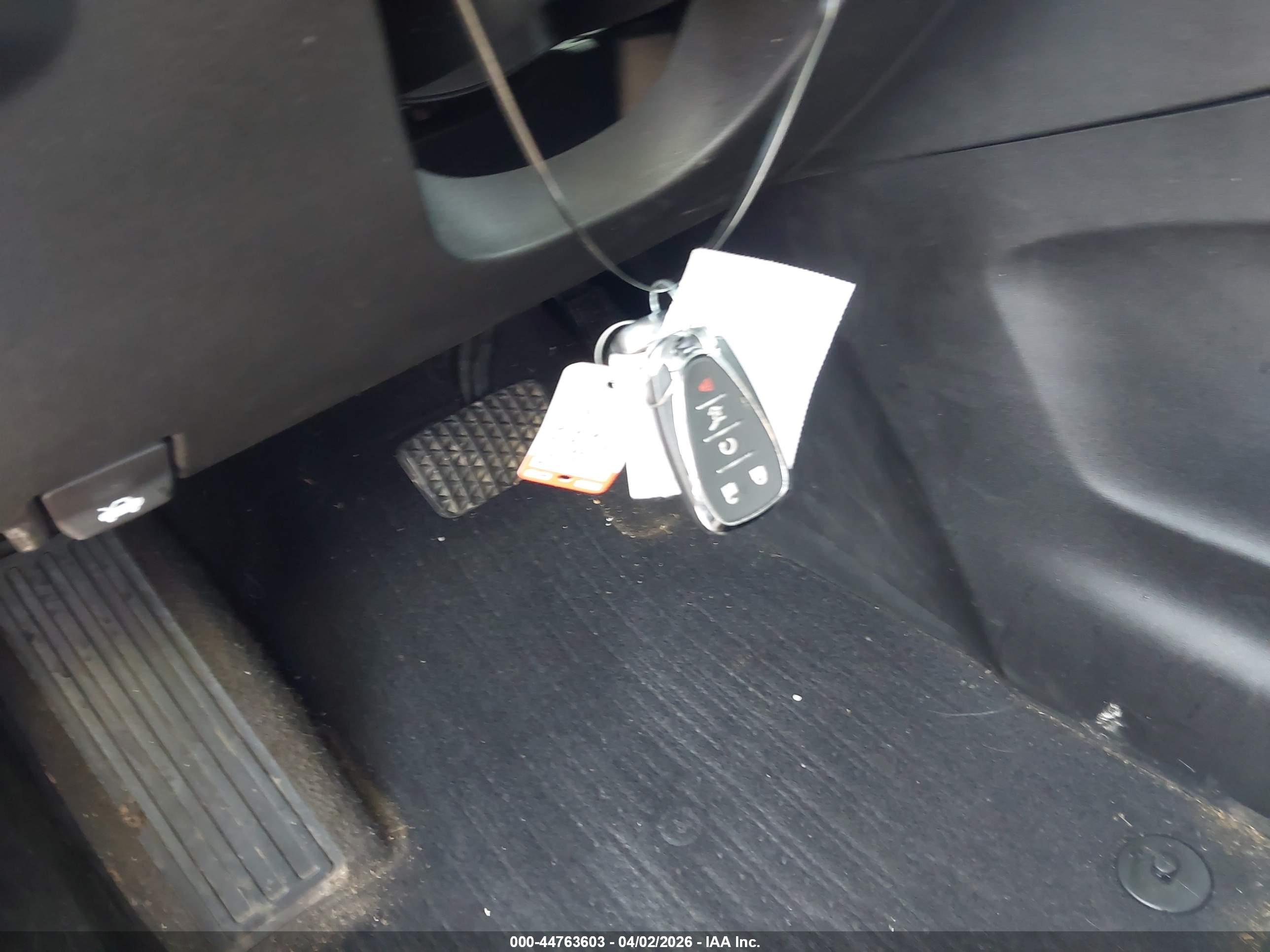 CHEVROLET EQUINOX image 11