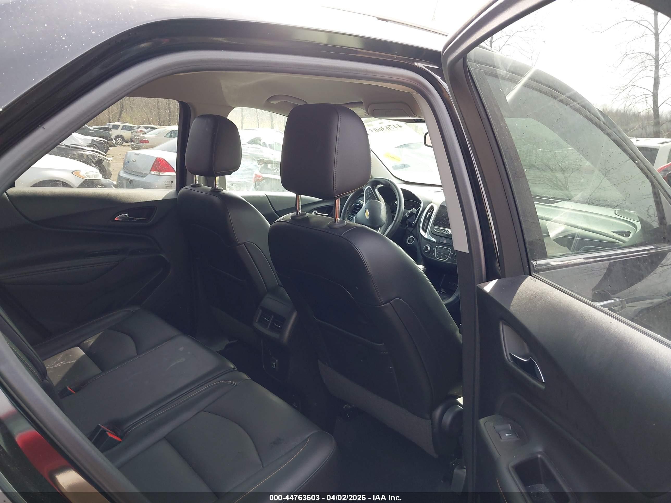 CHEVROLET EQUINOX image 8
