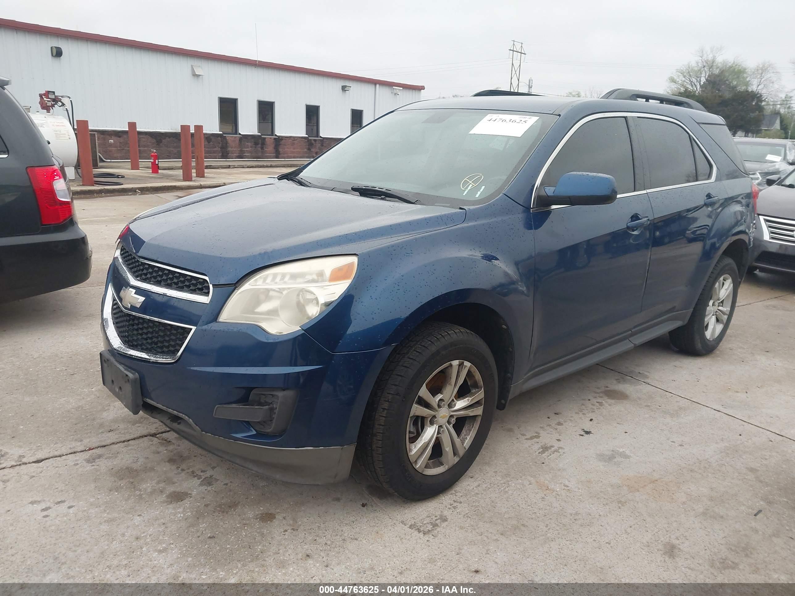 CHEVROLET EQUINOX image 2