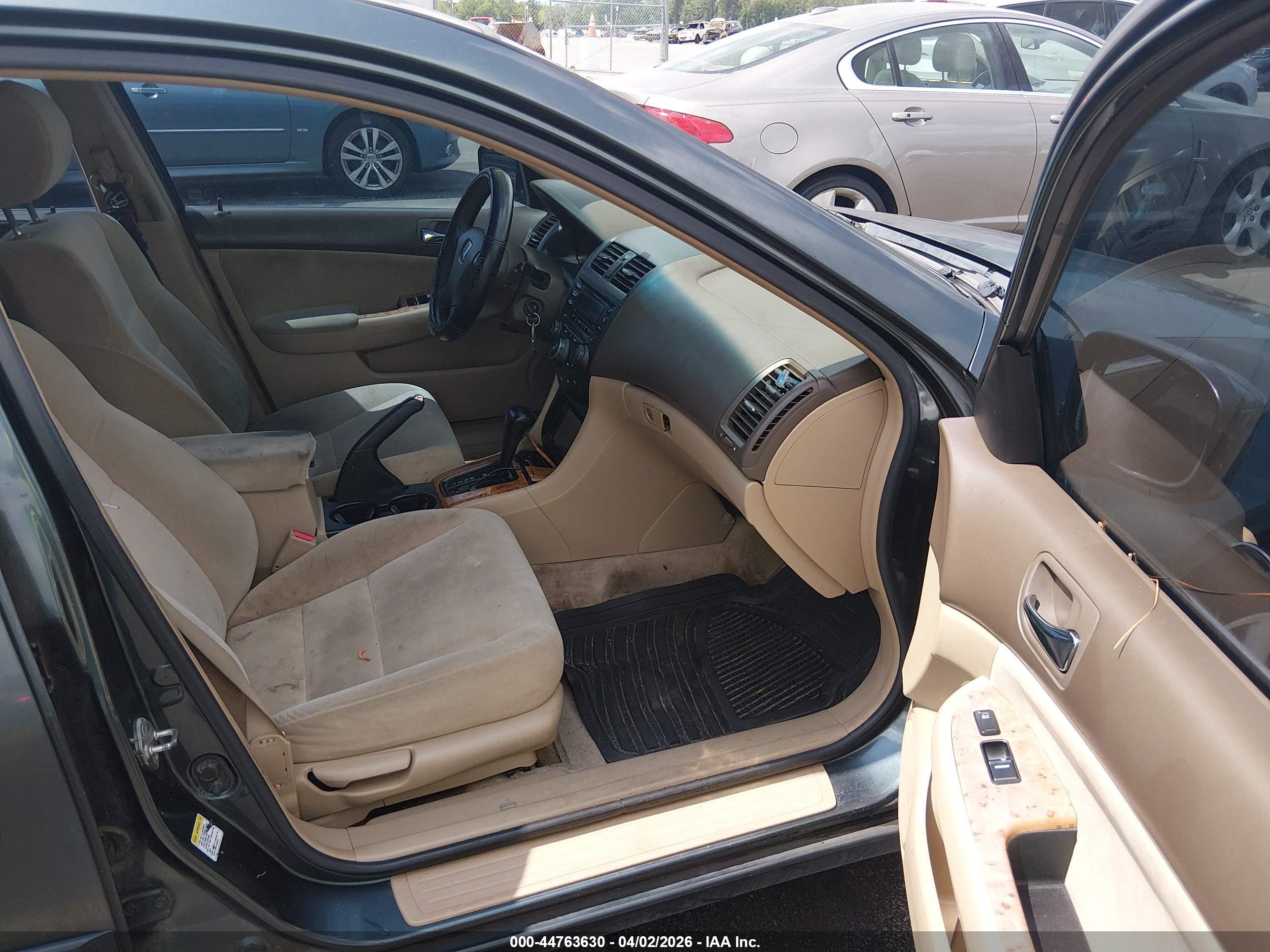 HONDA ACCORD image 5