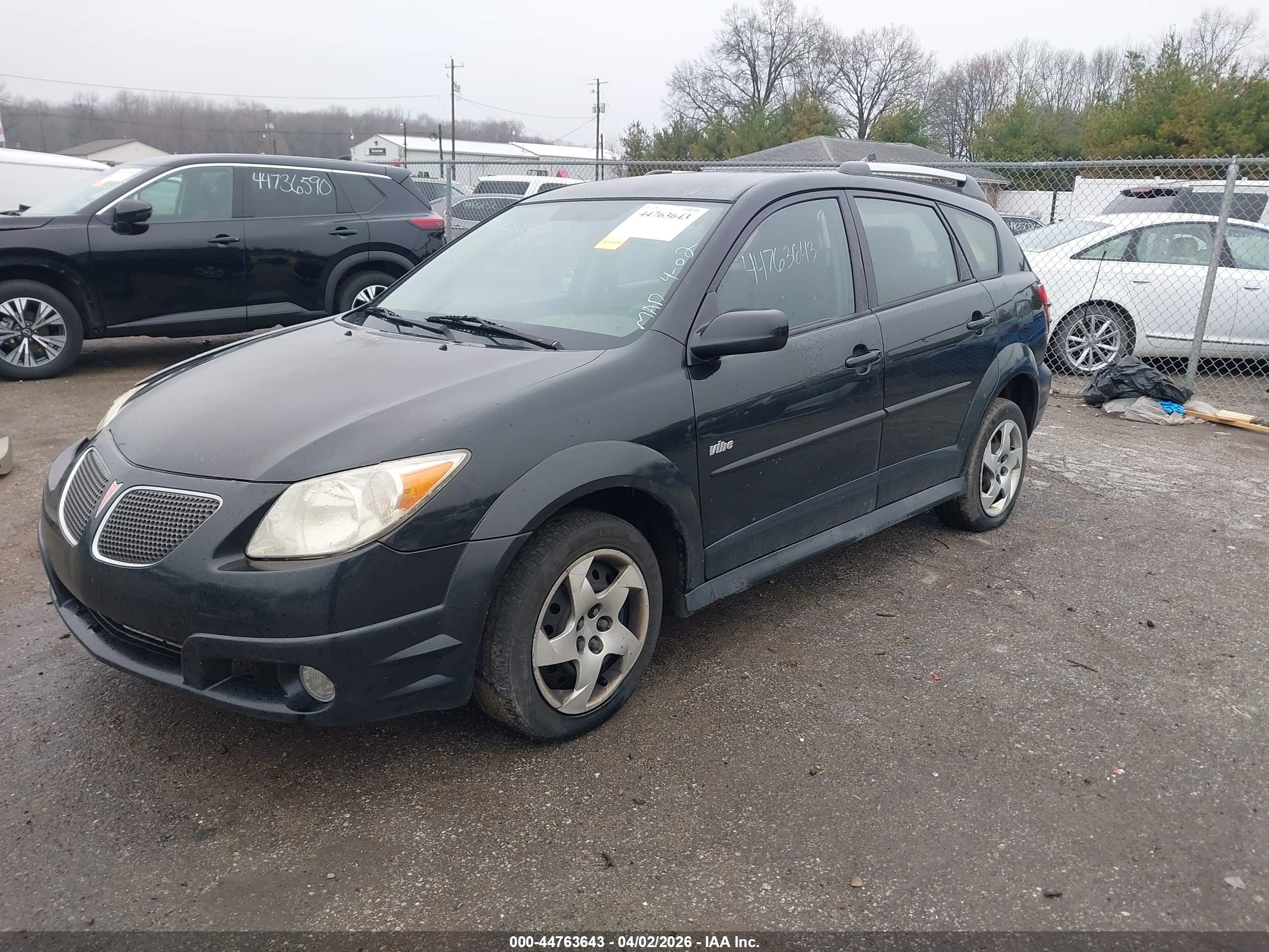 PONTIAC VIBE image 2