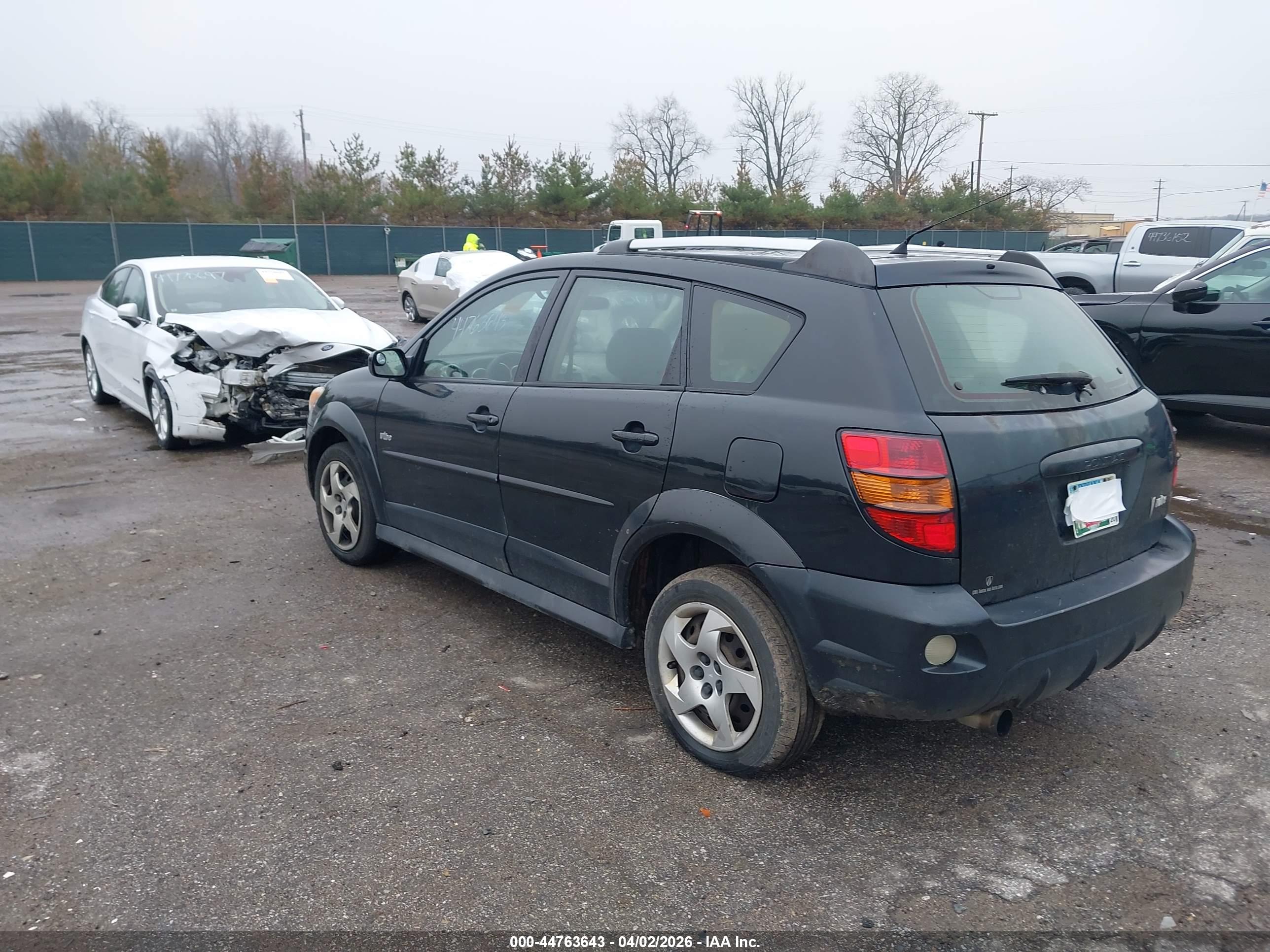 PONTIAC VIBE image 3
