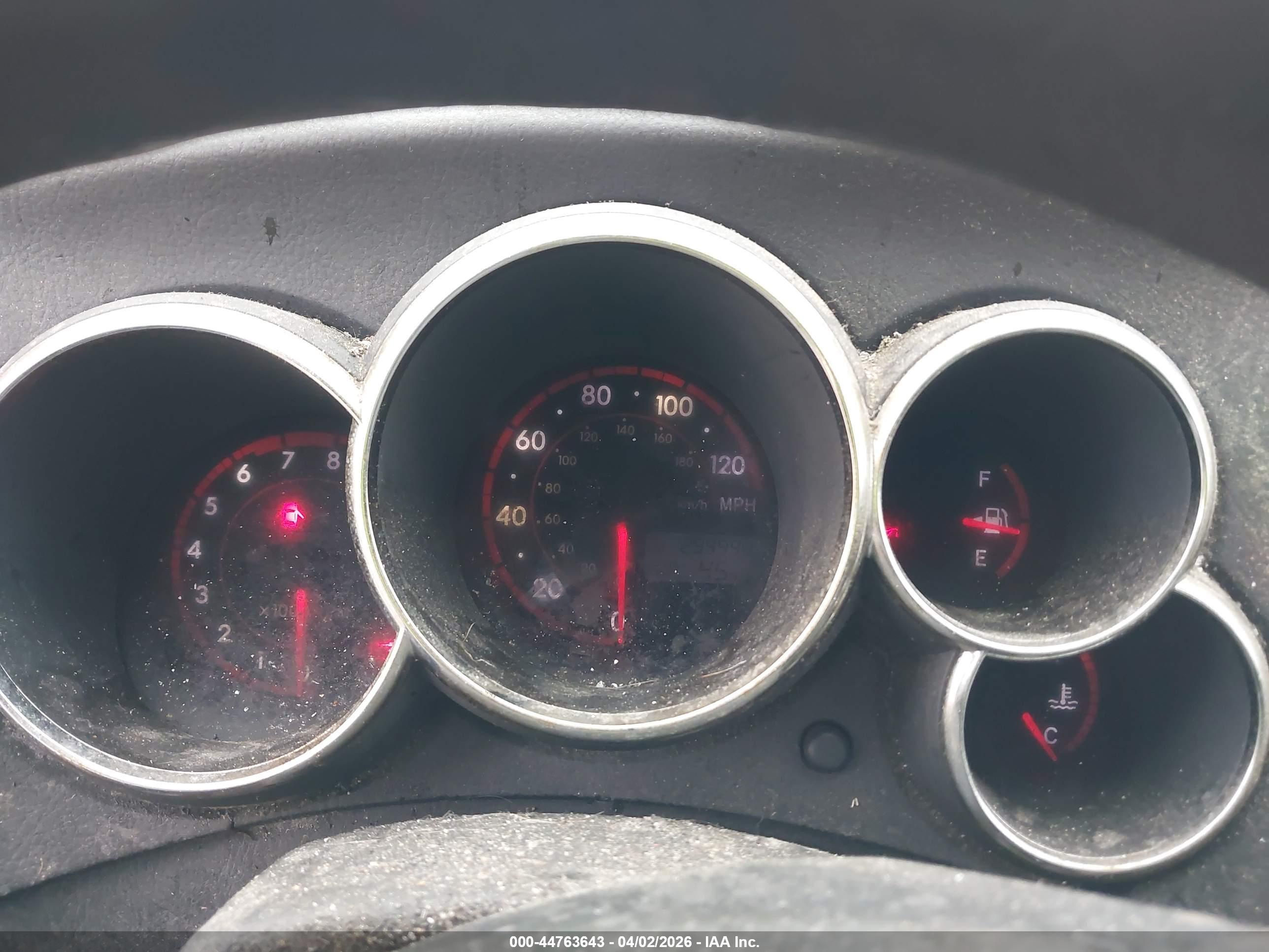 PONTIAC VIBE image 7