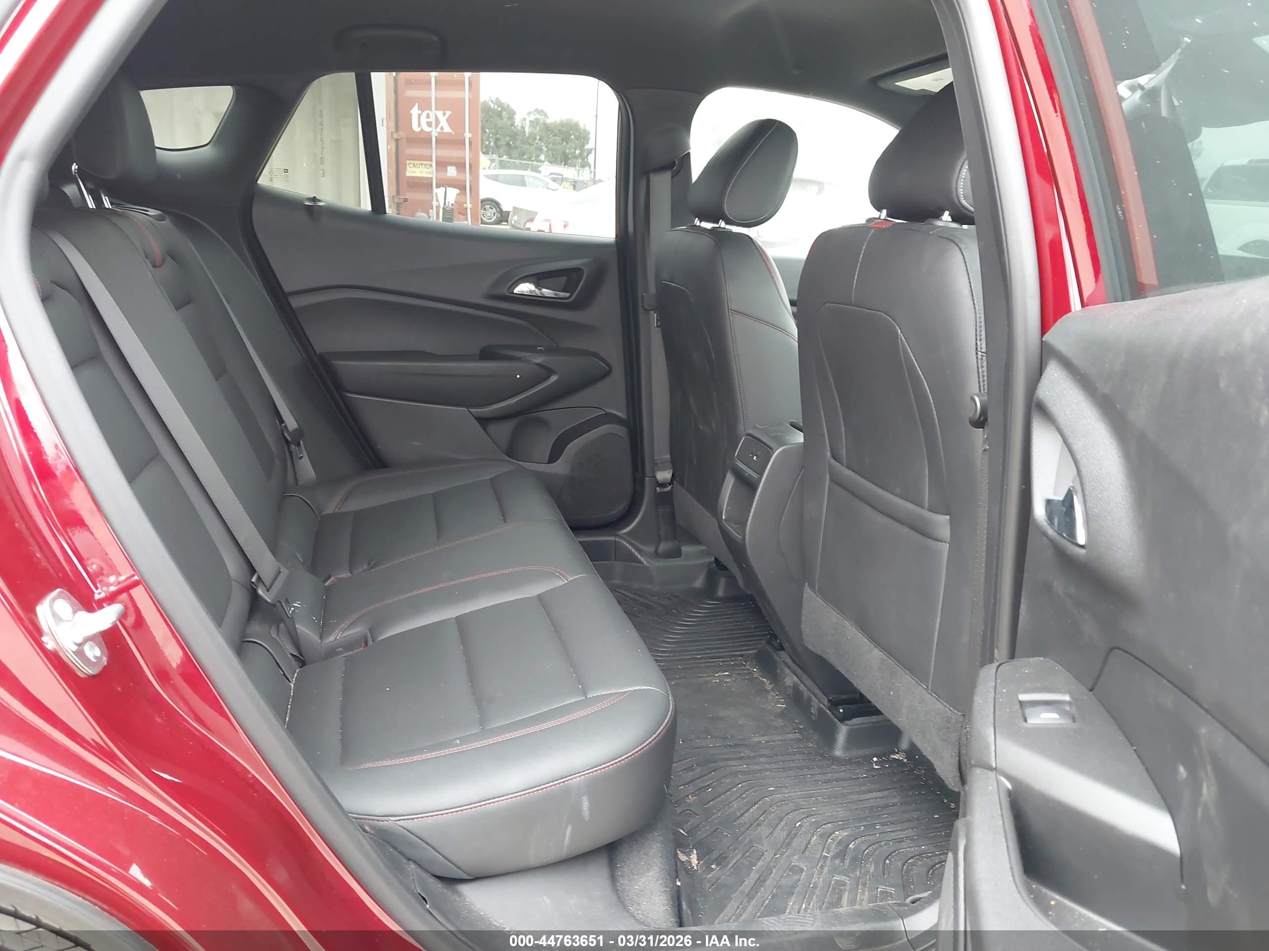 CHEVROLET TRAX image 8