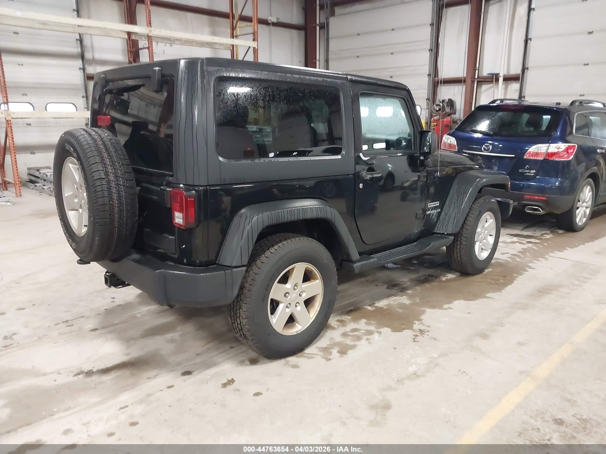 JEEP WRANGLER image 4