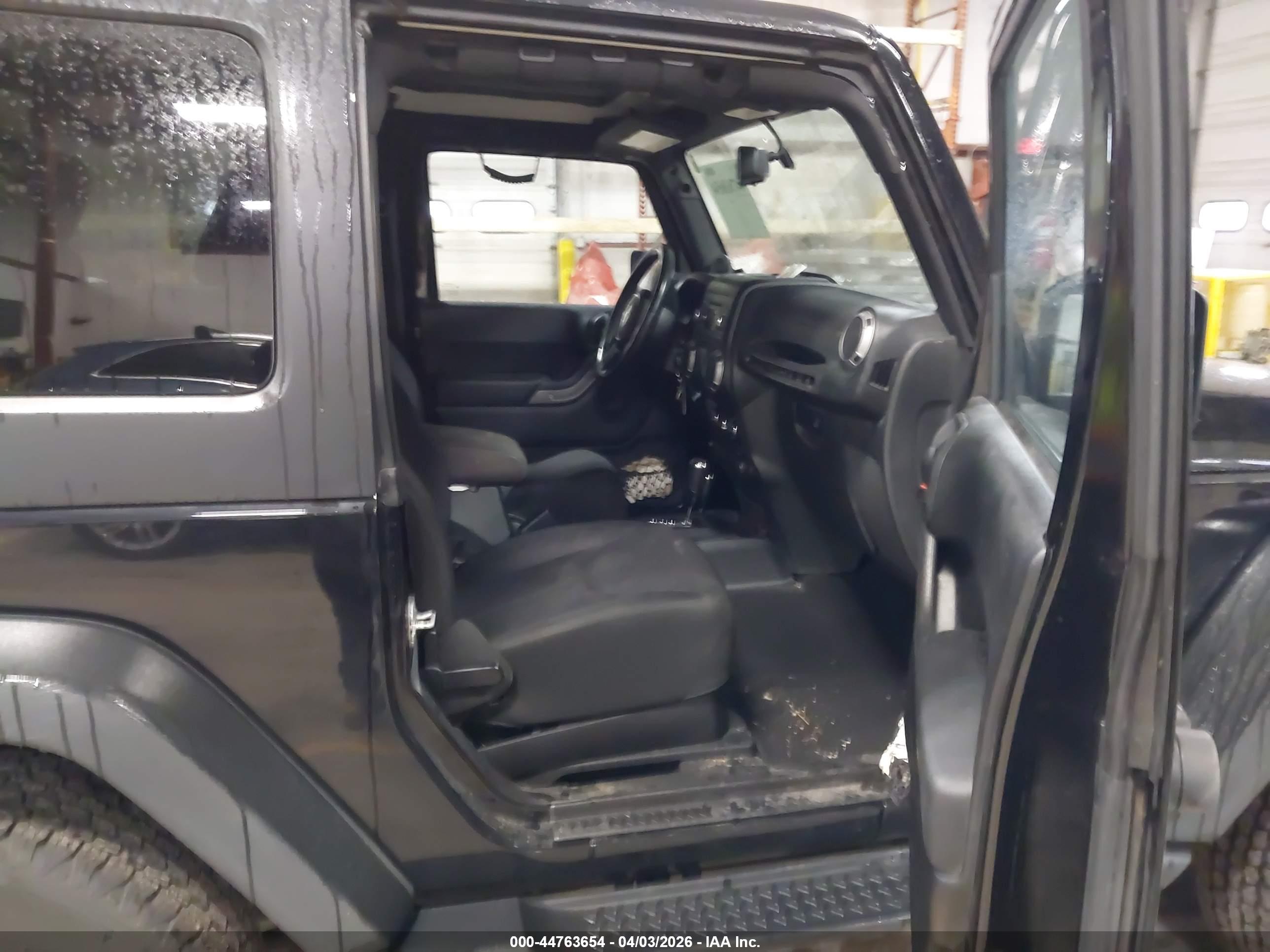 JEEP WRANGLER image 5
