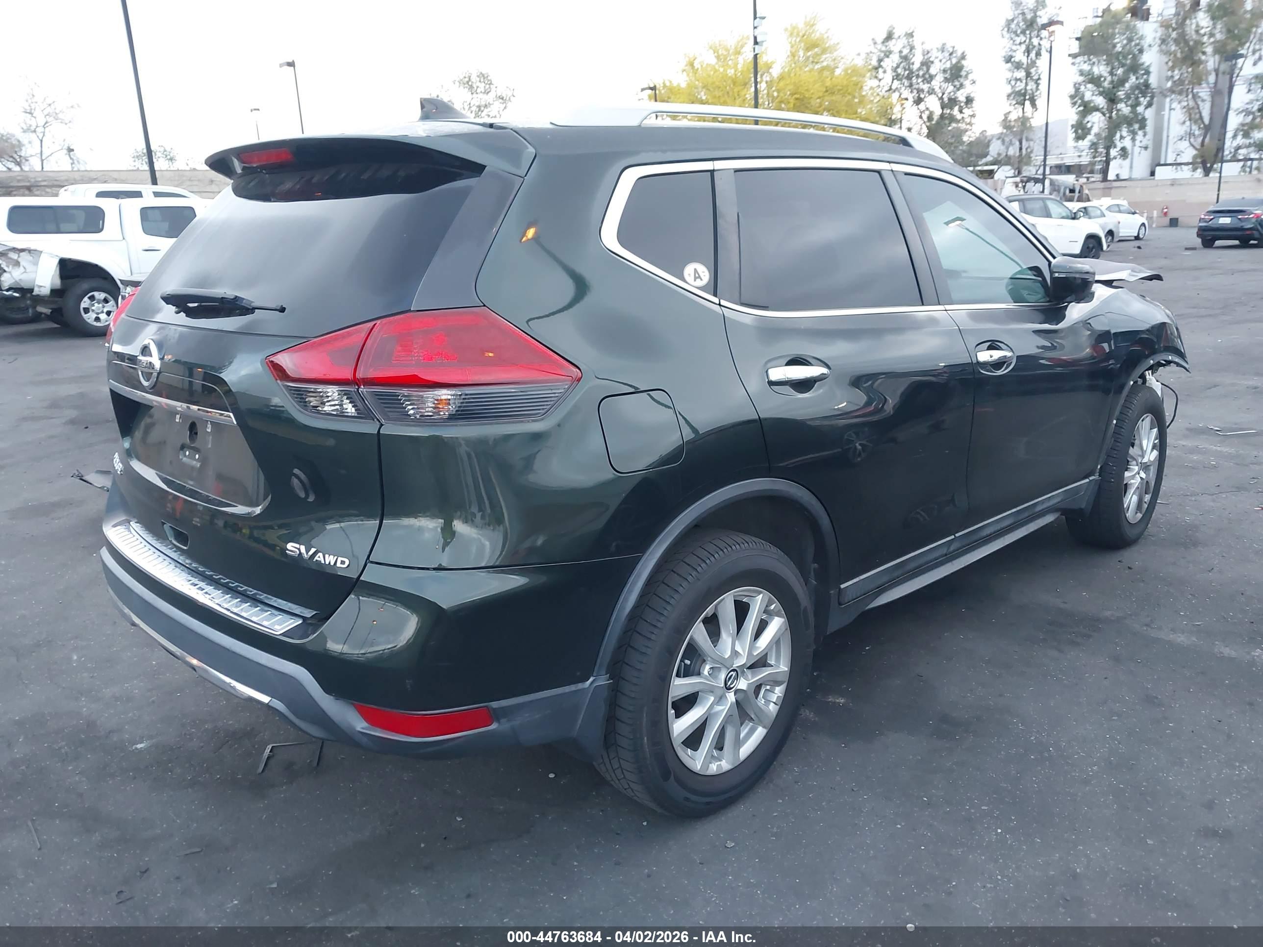 NISSAN ROGUE image 4