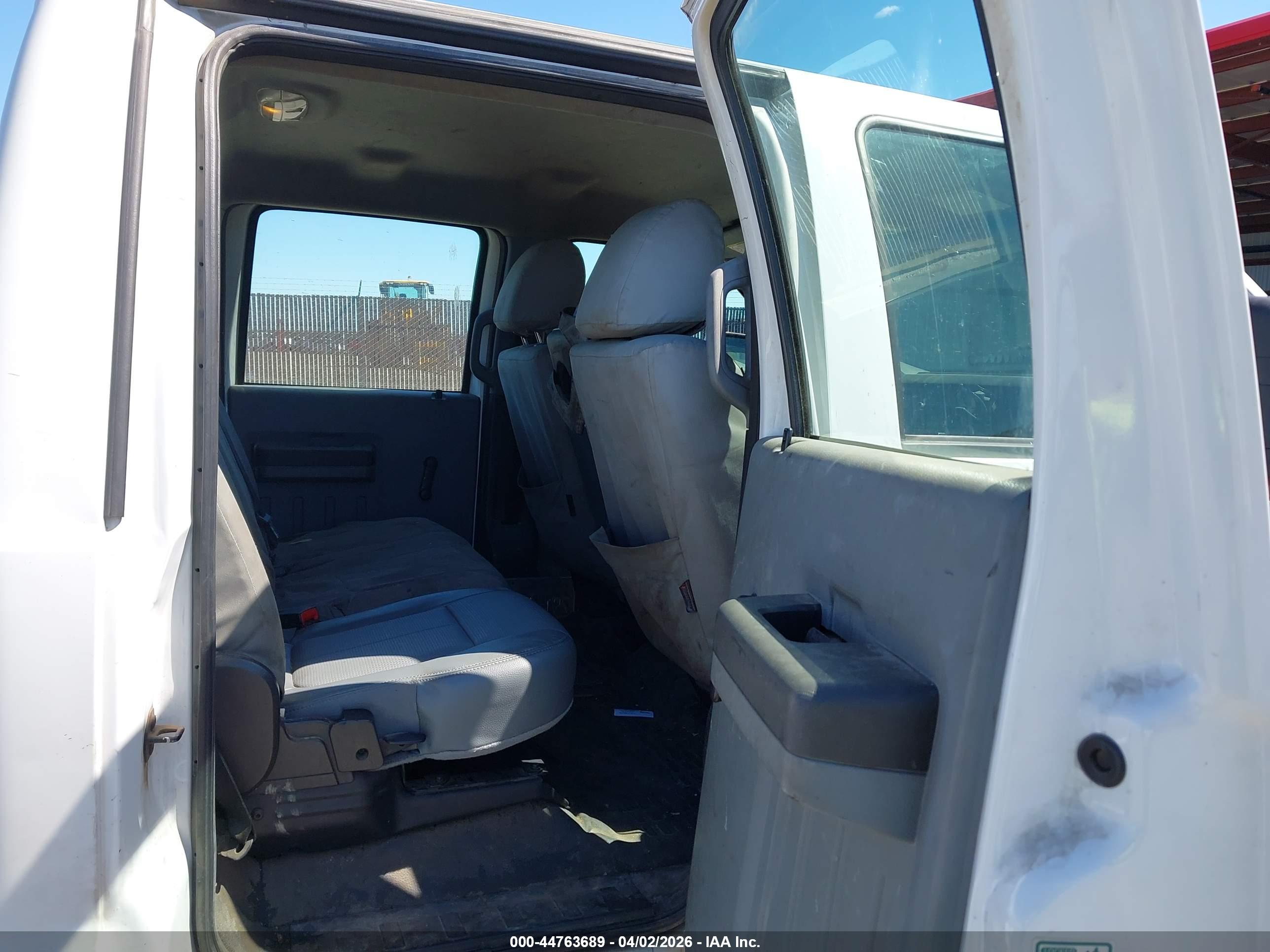 FORD F-350 image 8