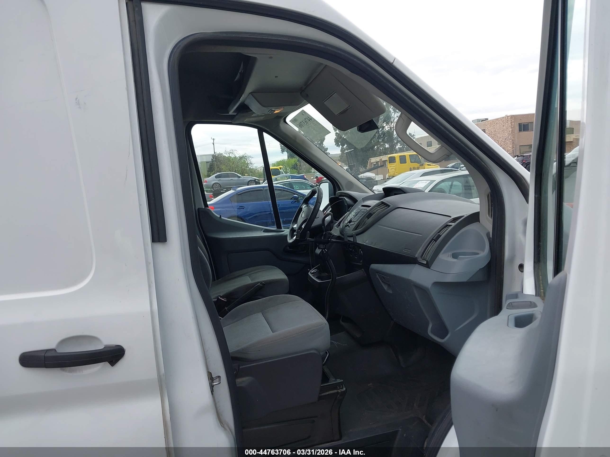 FORD TRANSIT-250 image 5