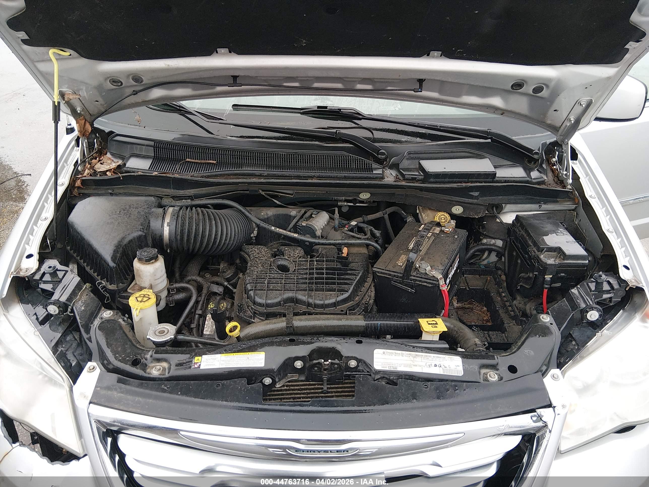 CHRYSLER TOWN image 10