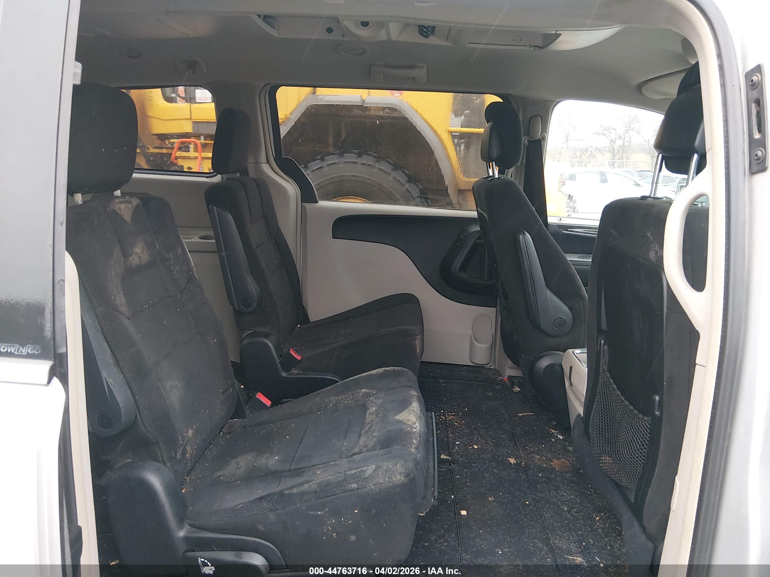 CHRYSLER TOWN image 8