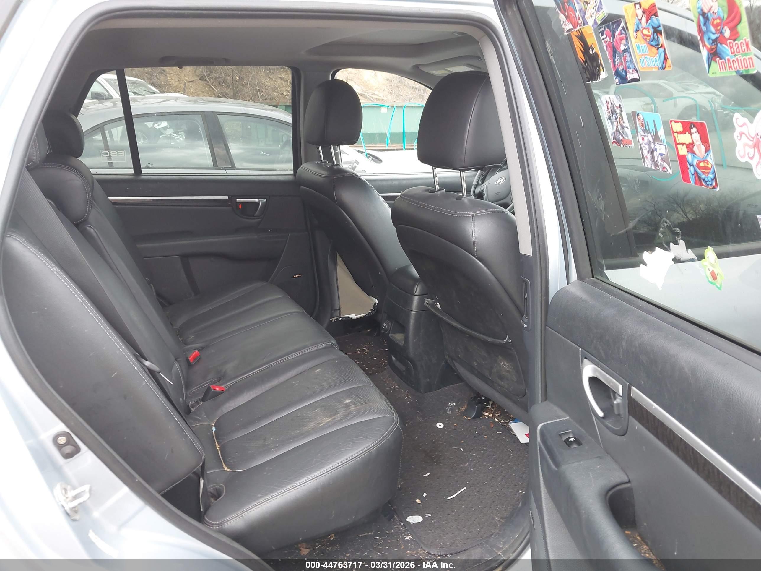 HYUNDAI SANTA image 8