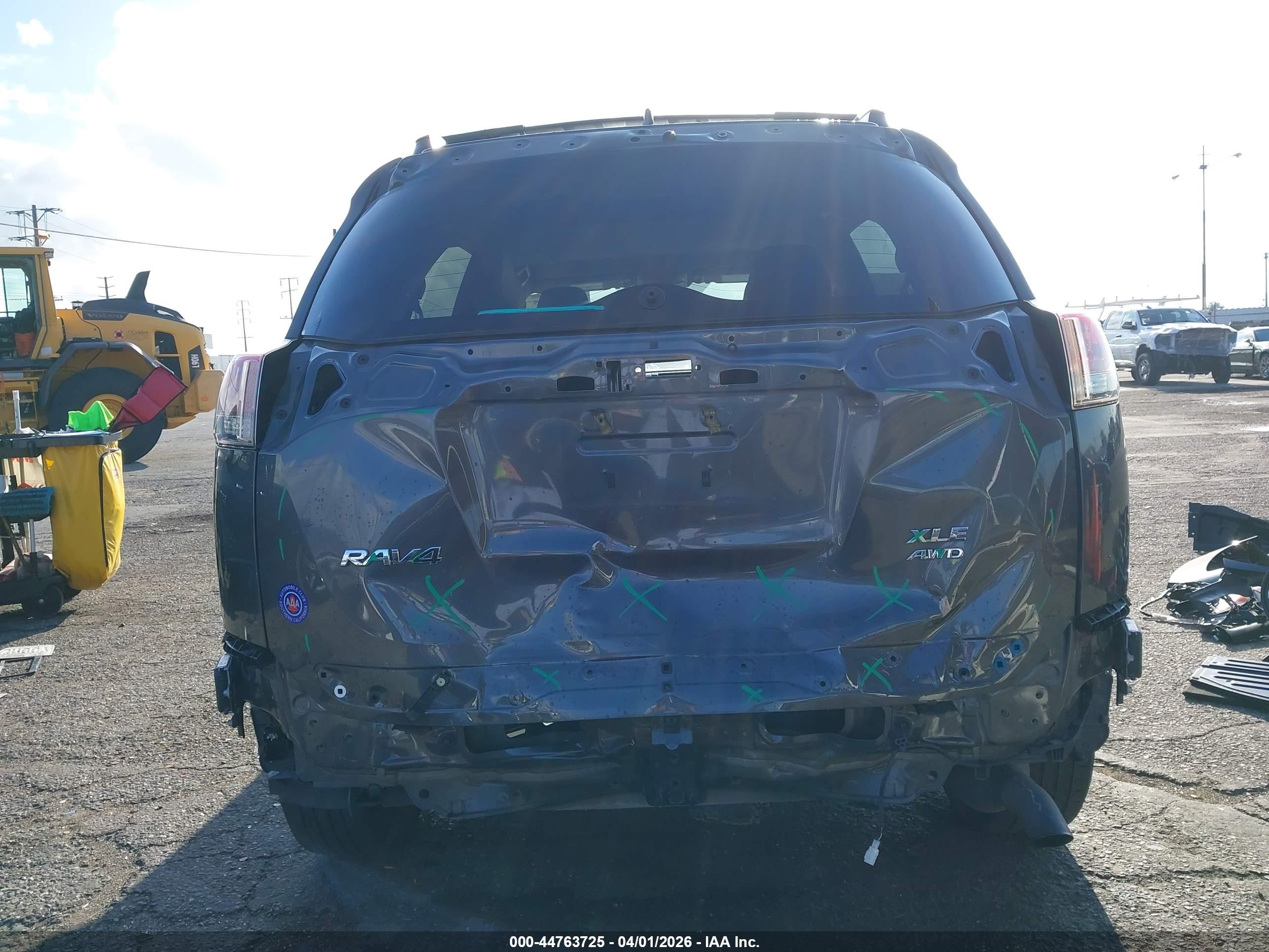 TOYOTA RAV4 image 6