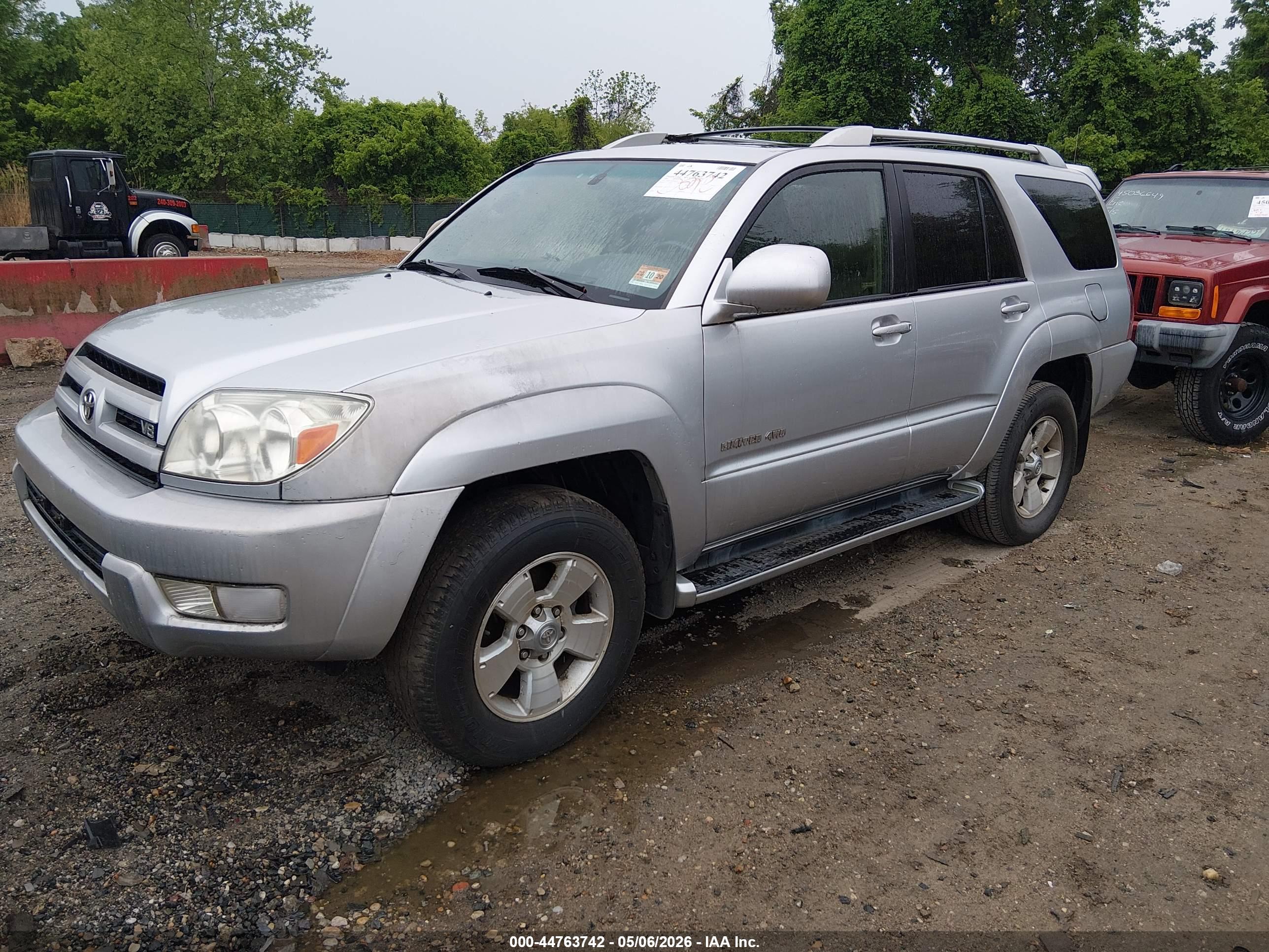 TOYOTA 4RUNNER image 2