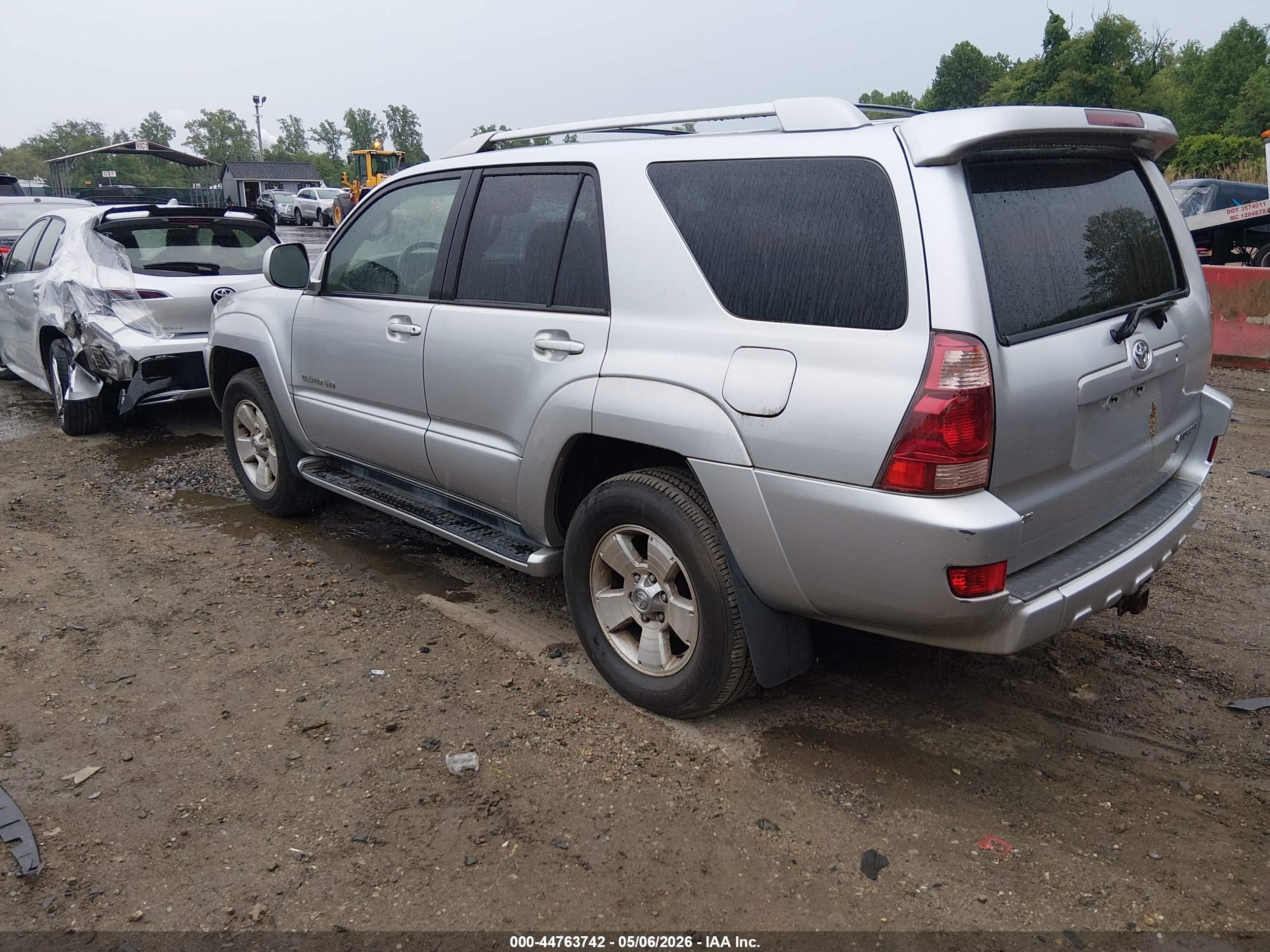 TOYOTA 4RUNNER image 3