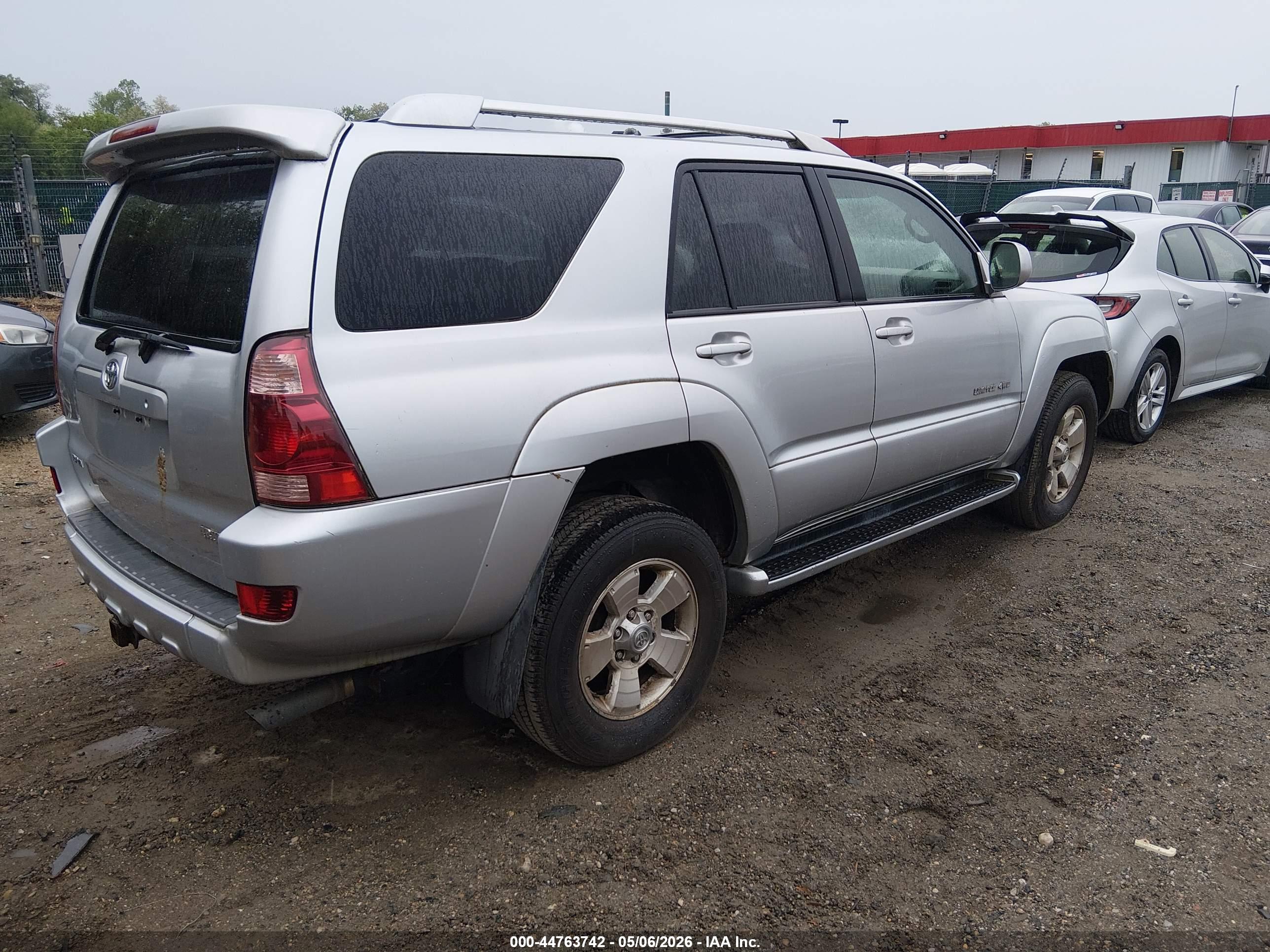 TOYOTA 4RUNNER image 4