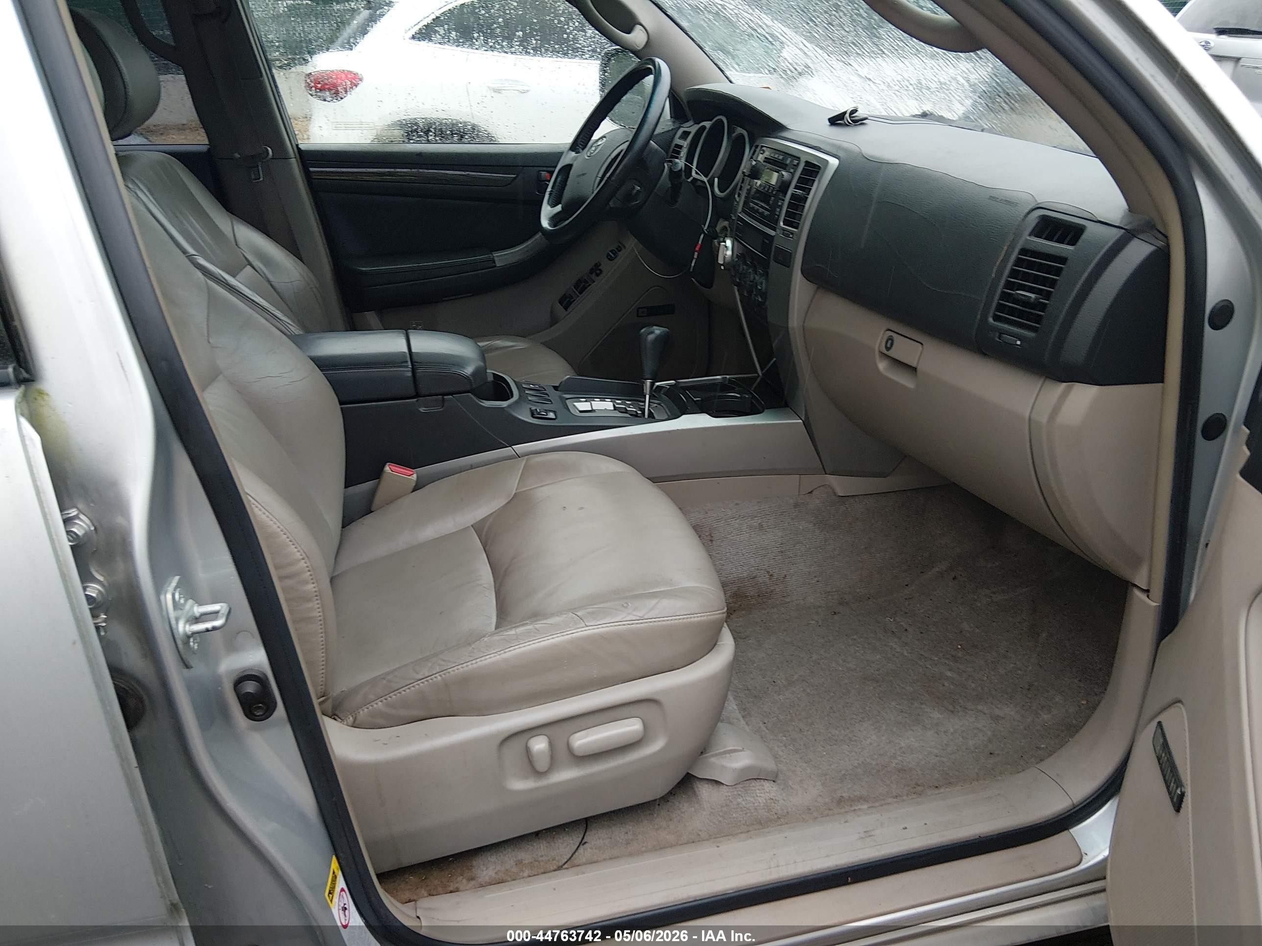 TOYOTA 4RUNNER image 5