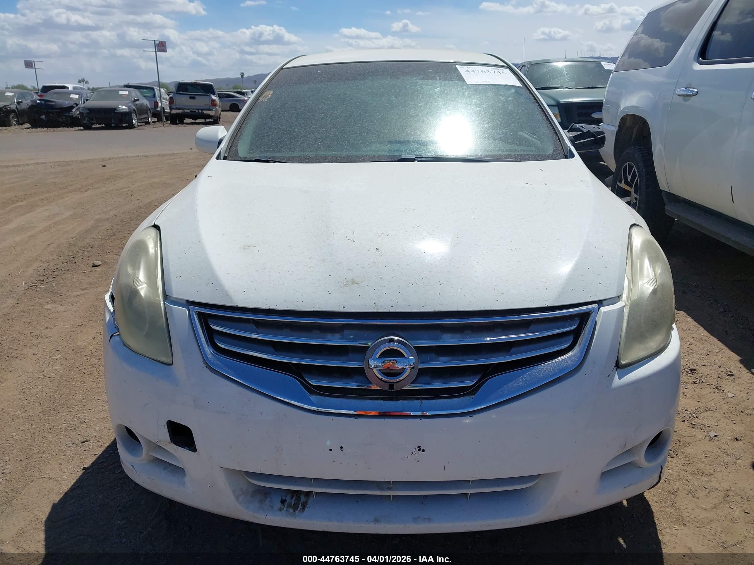 NISSAN ALTIMA image 6