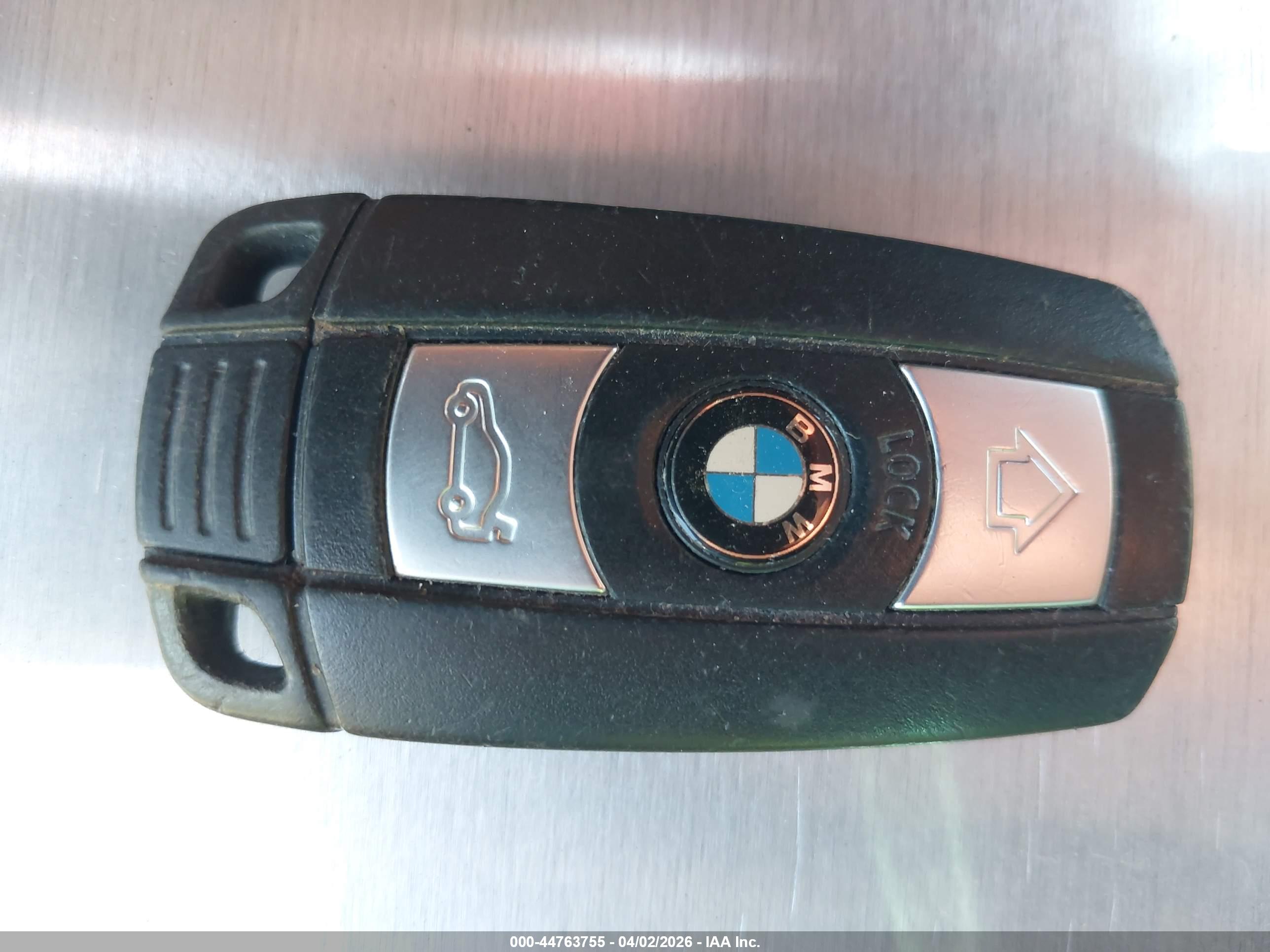 BMW 528I image 11