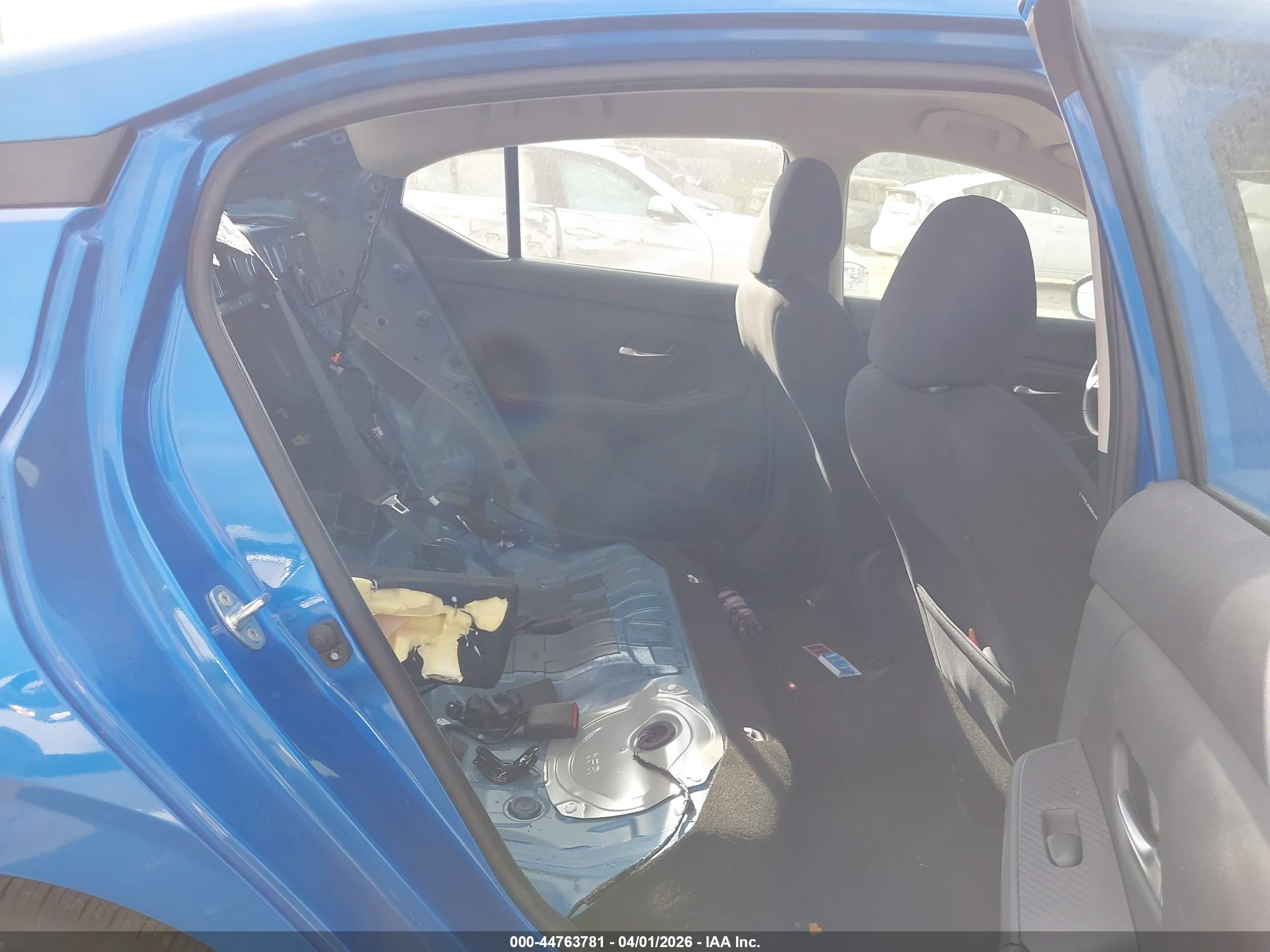 NISSAN SENTRA image 8