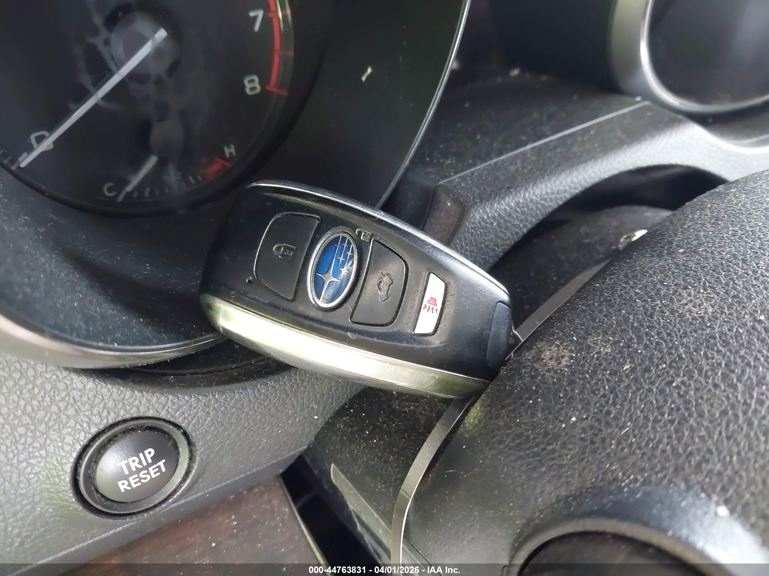 SUBARU OUTBACK image 11