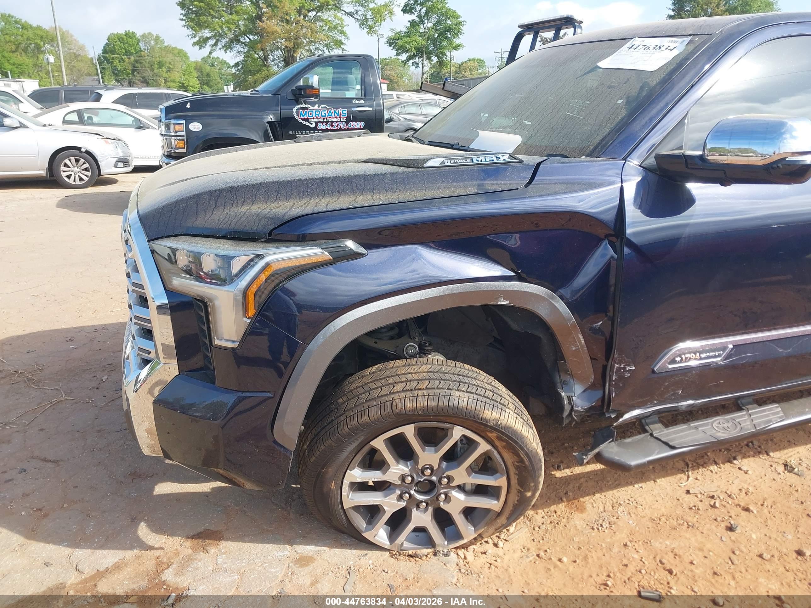 TOYOTA TUNDRA image 6
