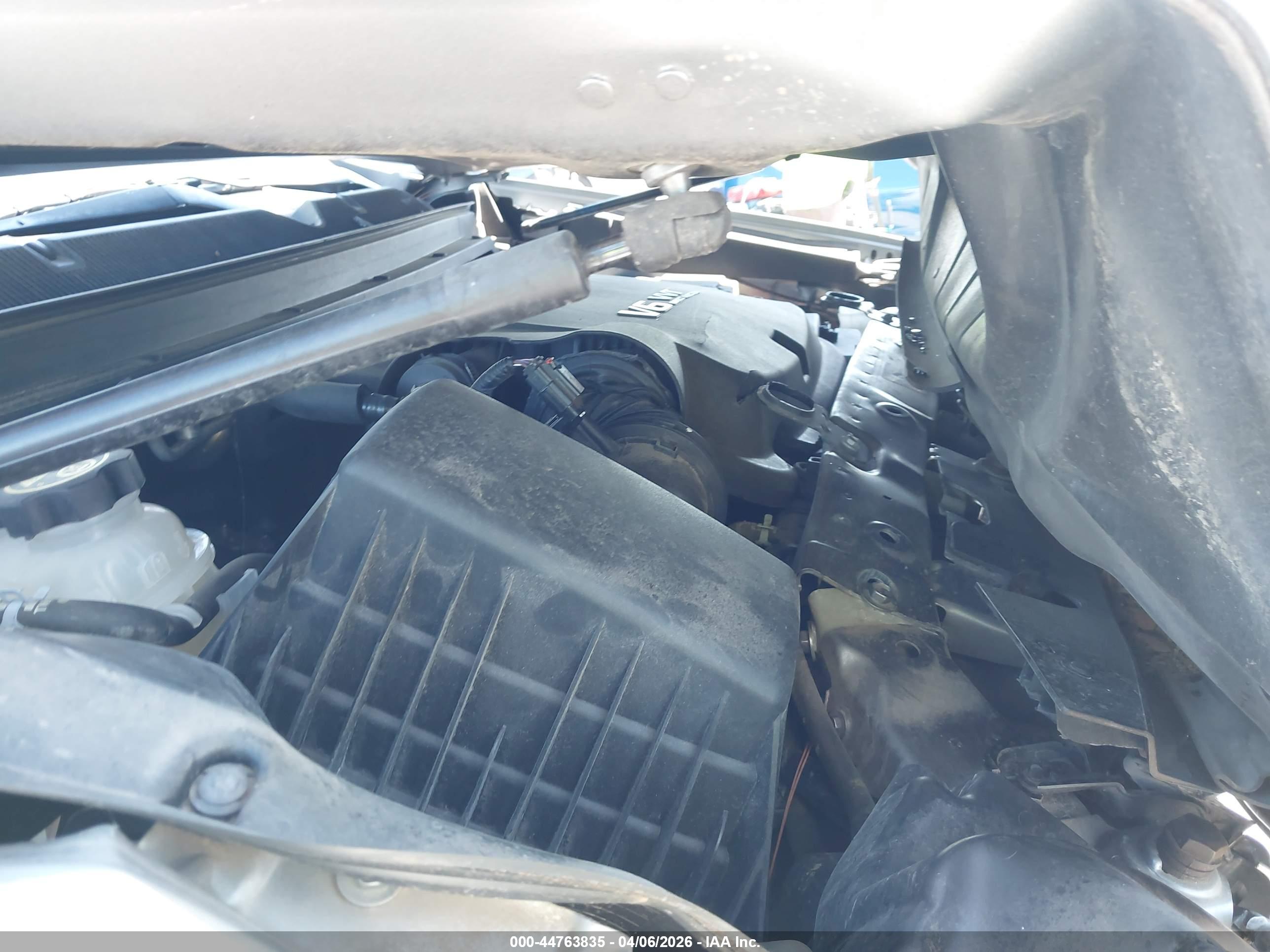 CHEVROLET COLORADO image 10