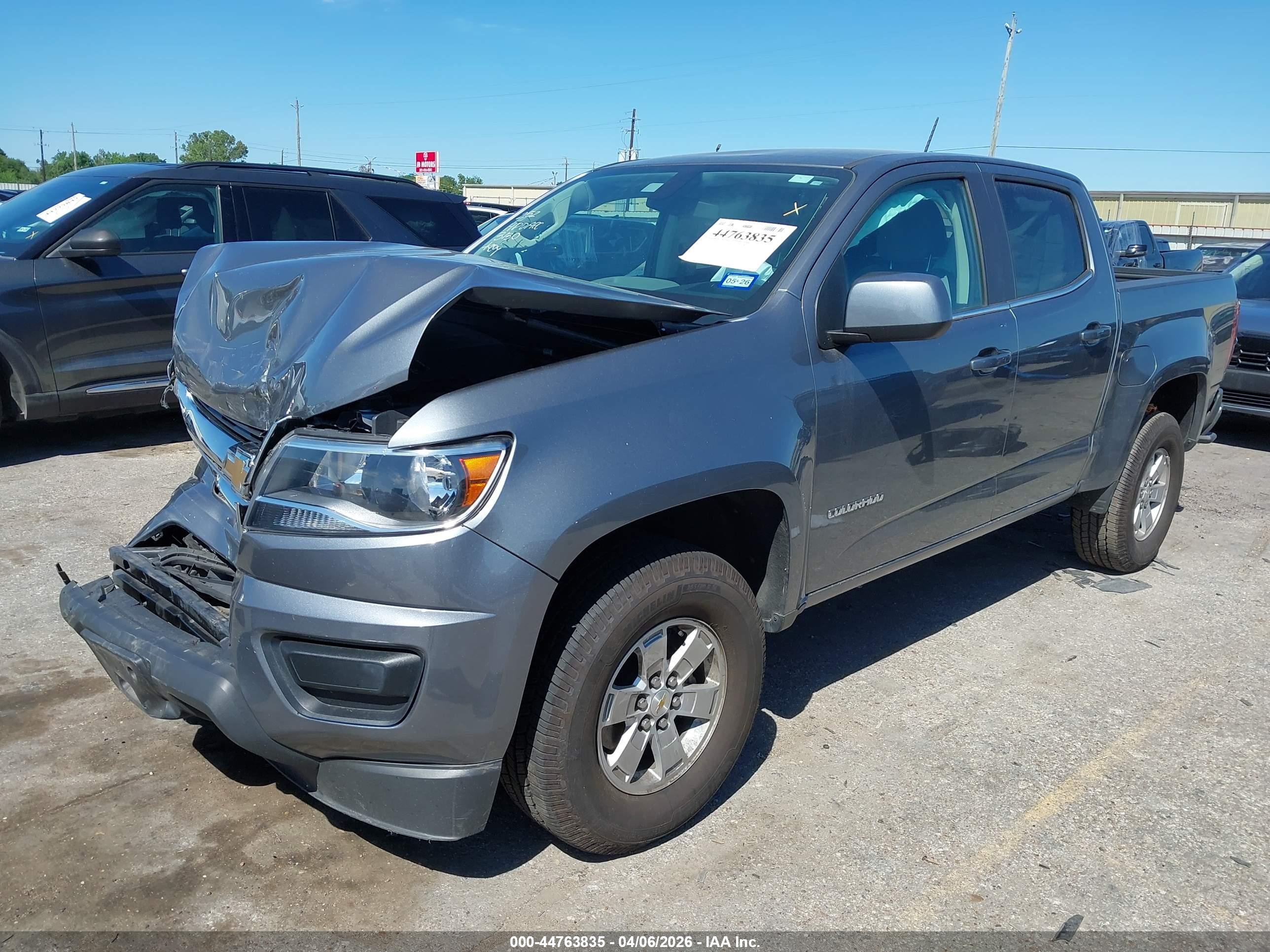 CHEVROLET COLORADO image 2