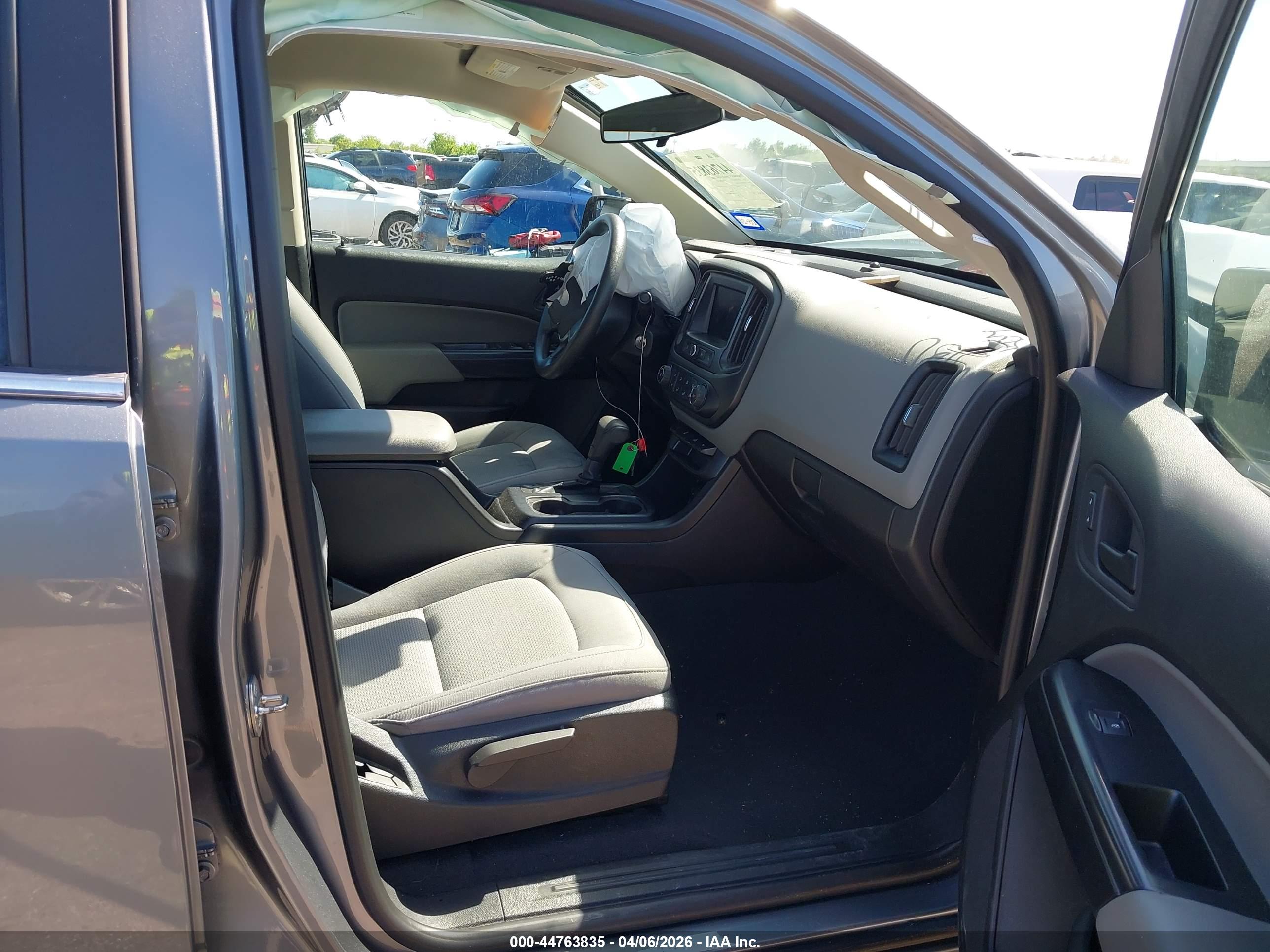 CHEVROLET COLORADO image 5