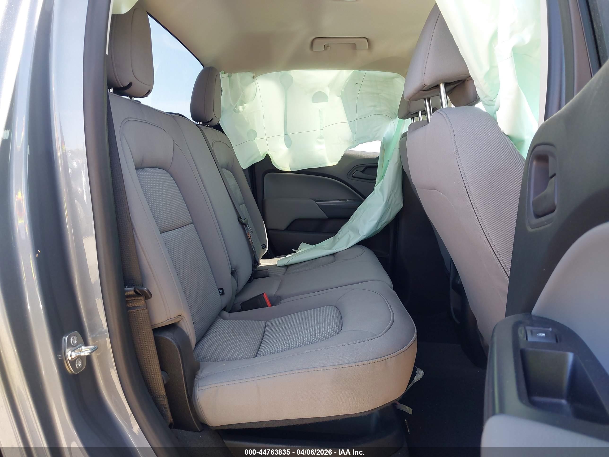 CHEVROLET COLORADO image 8