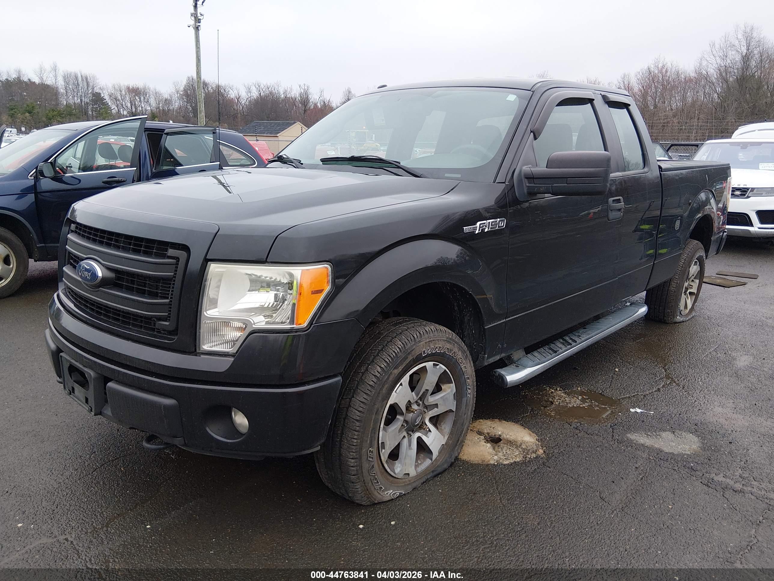 FORD F-150 image 2