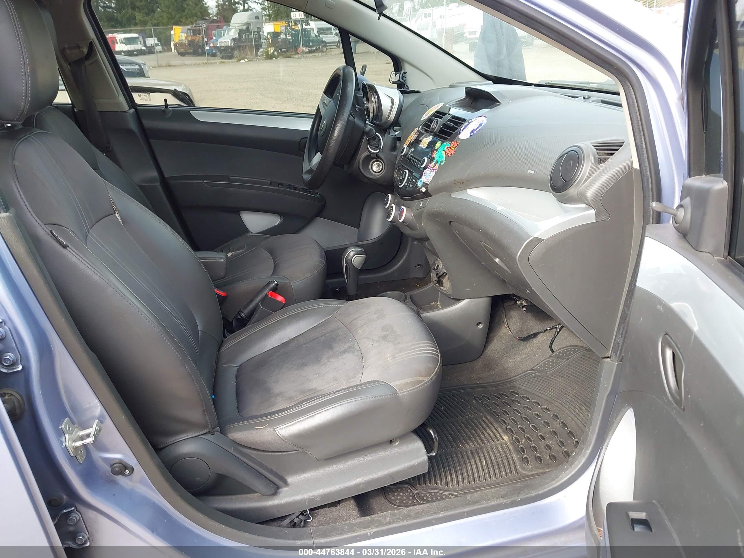 CHEVROLET SPARK image 5