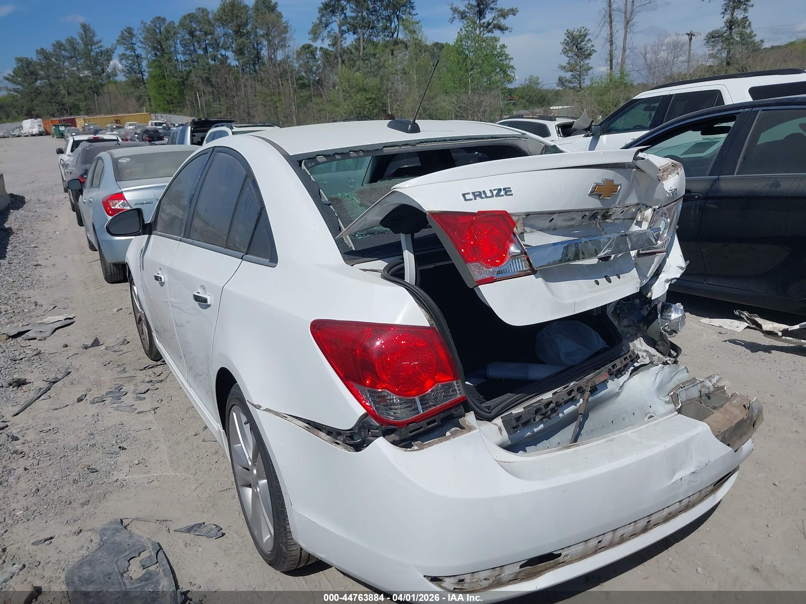 CHEVROLET CRUZE image 3